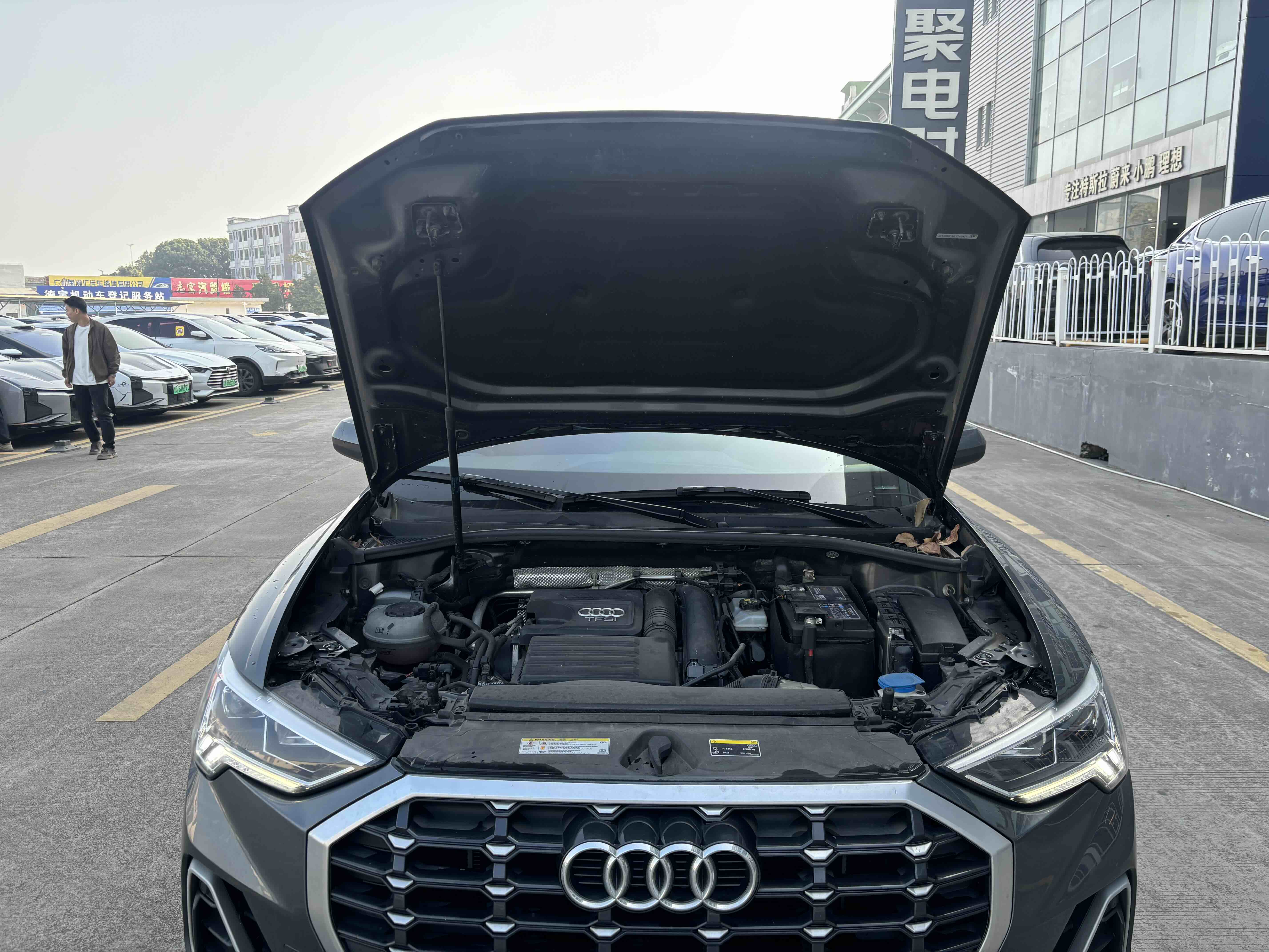 Audi Q3 2021 #17 Audi Q3 2021 car image #17