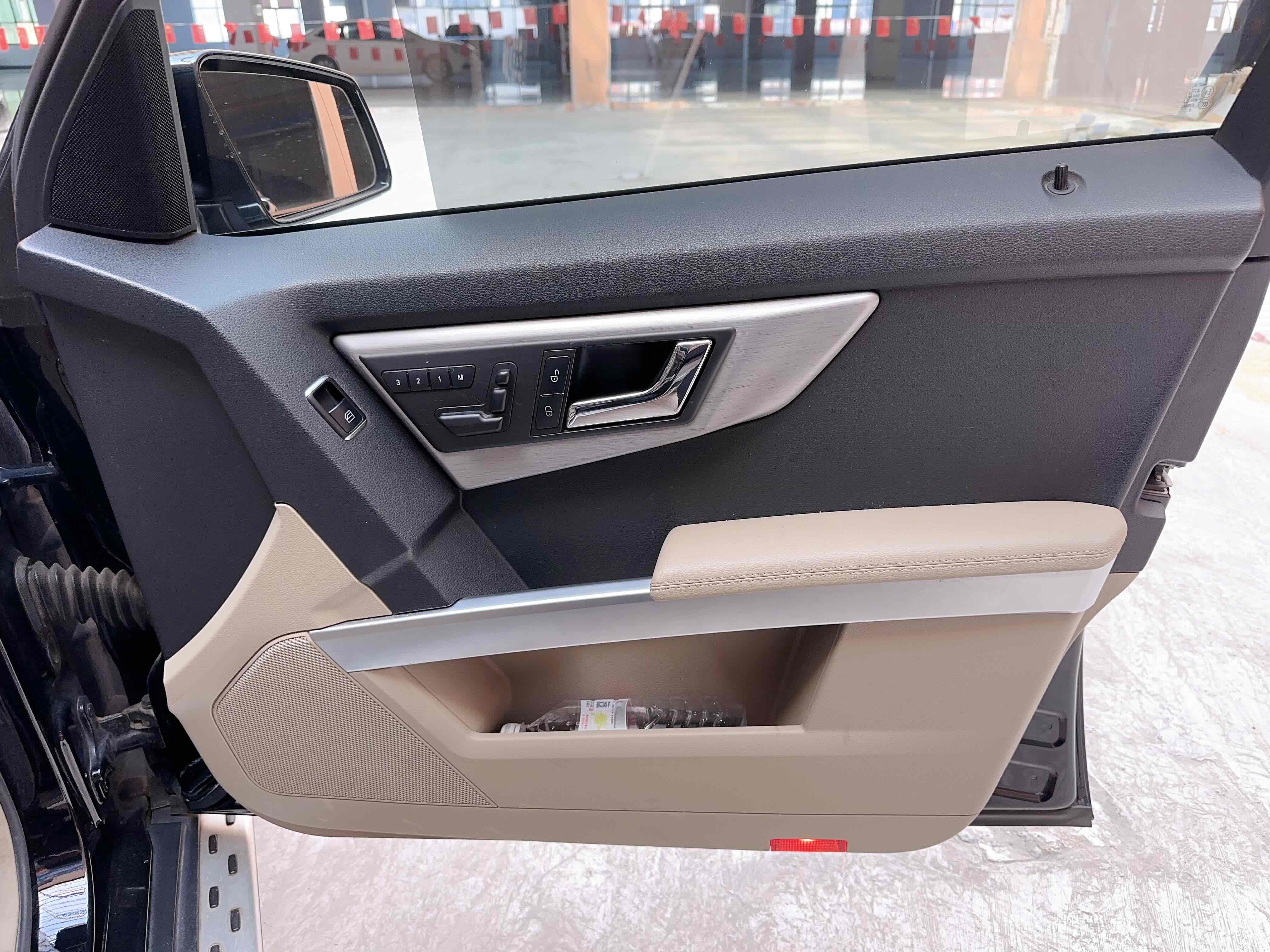 Mercedes-Benz GLK Class (Imported) 2011 #17 Mercedes-Benz GLK Class (Imported) 2011 car image #17