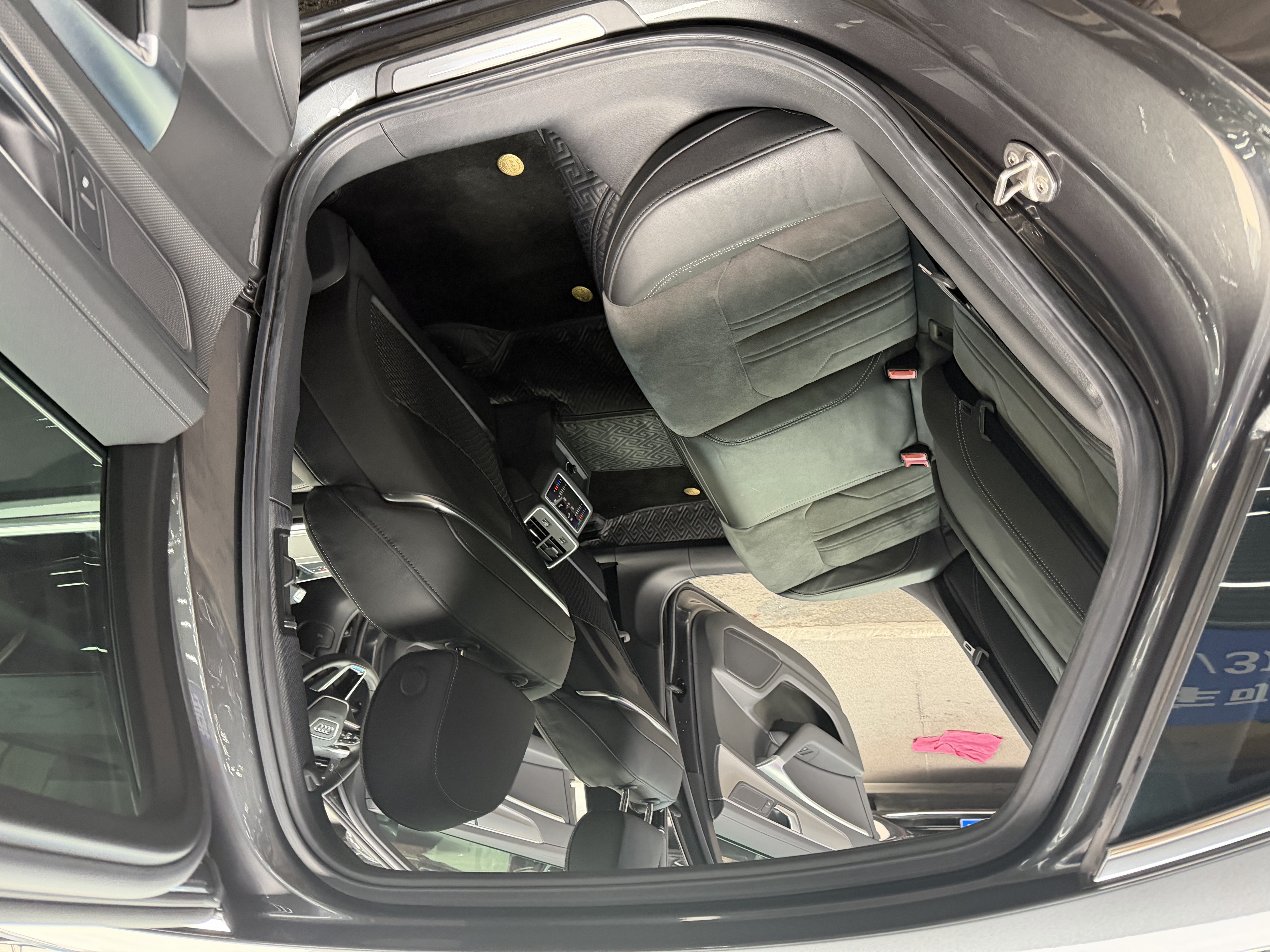 Audi A6L 2020 car image #17