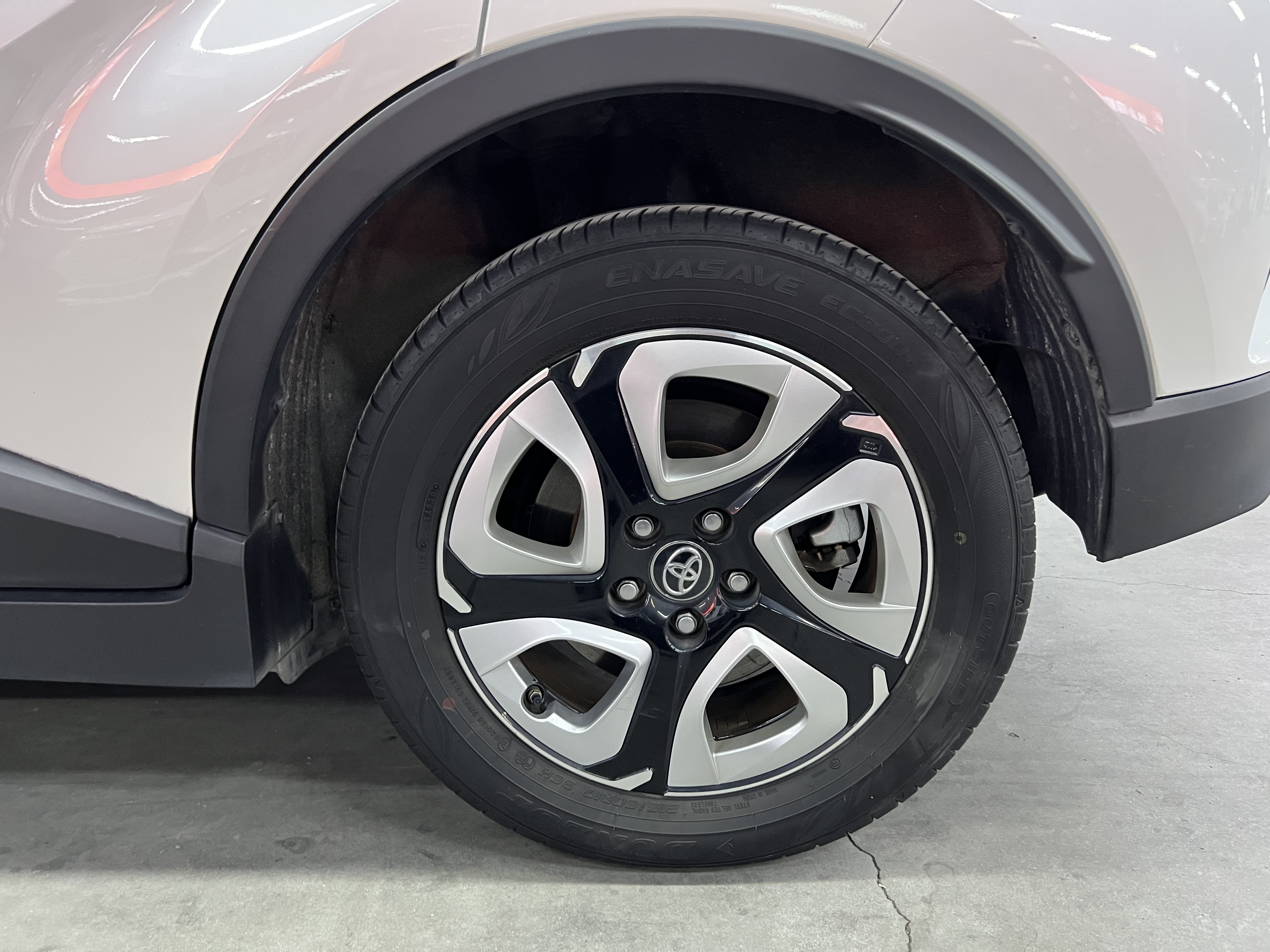 Toyota C-HR EV 2021 immagine di auto #17