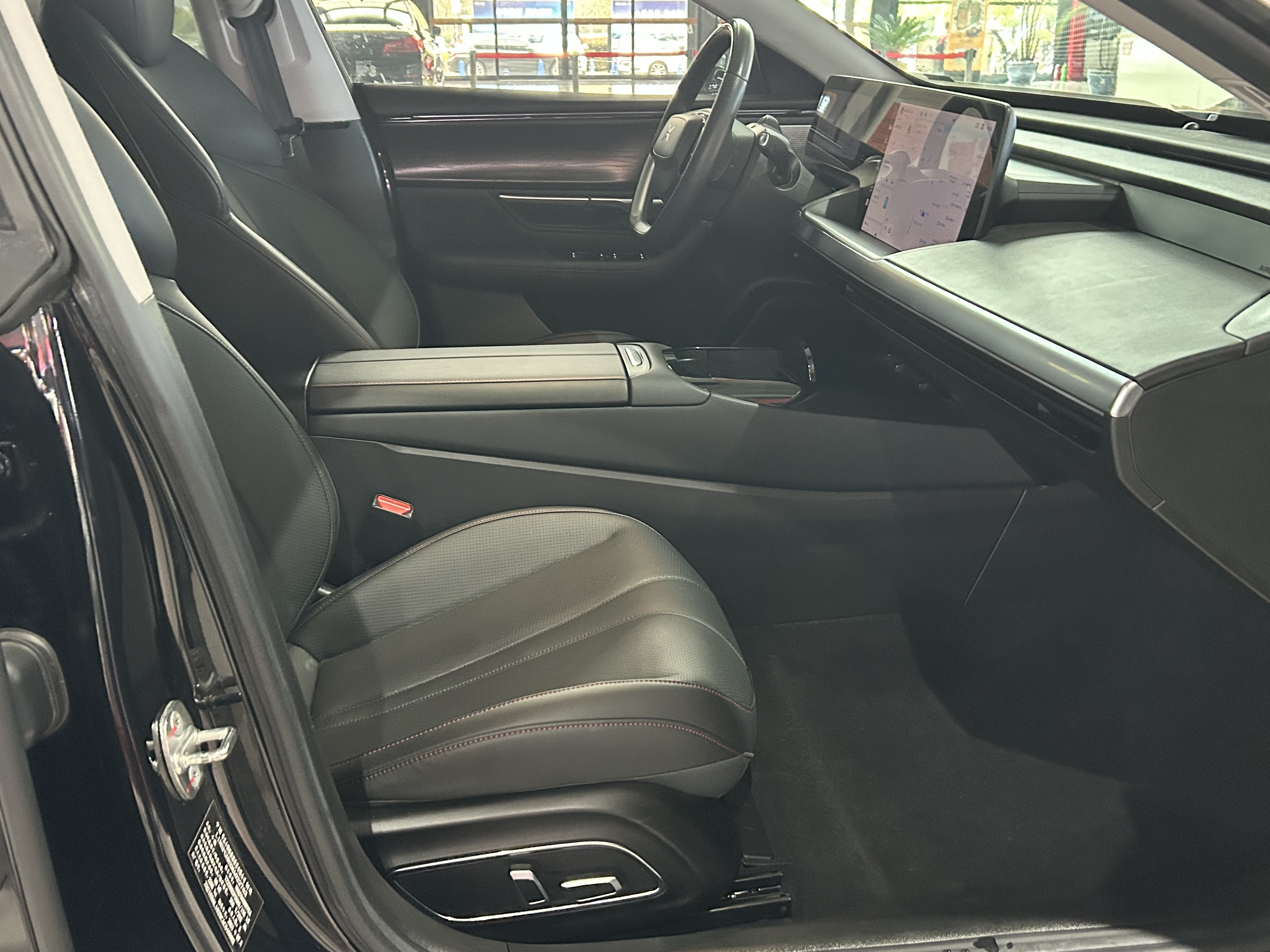 小鹏 小鹏P7 2021 汽车图片 #17