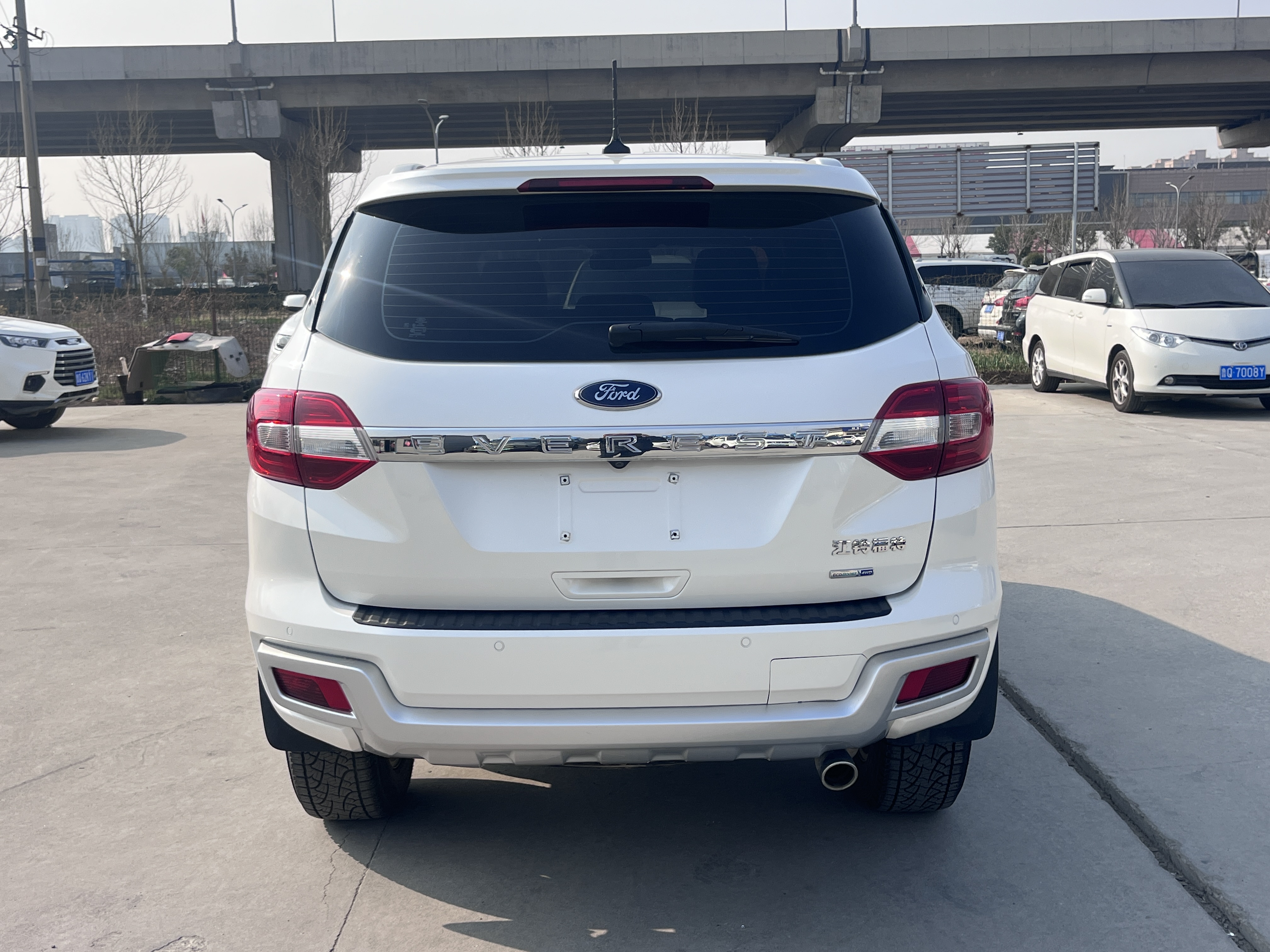 Ford Everest 2021 изображение автомобиля #17