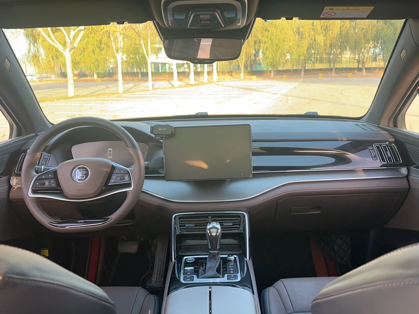 BYD Tang 2021 car image #17