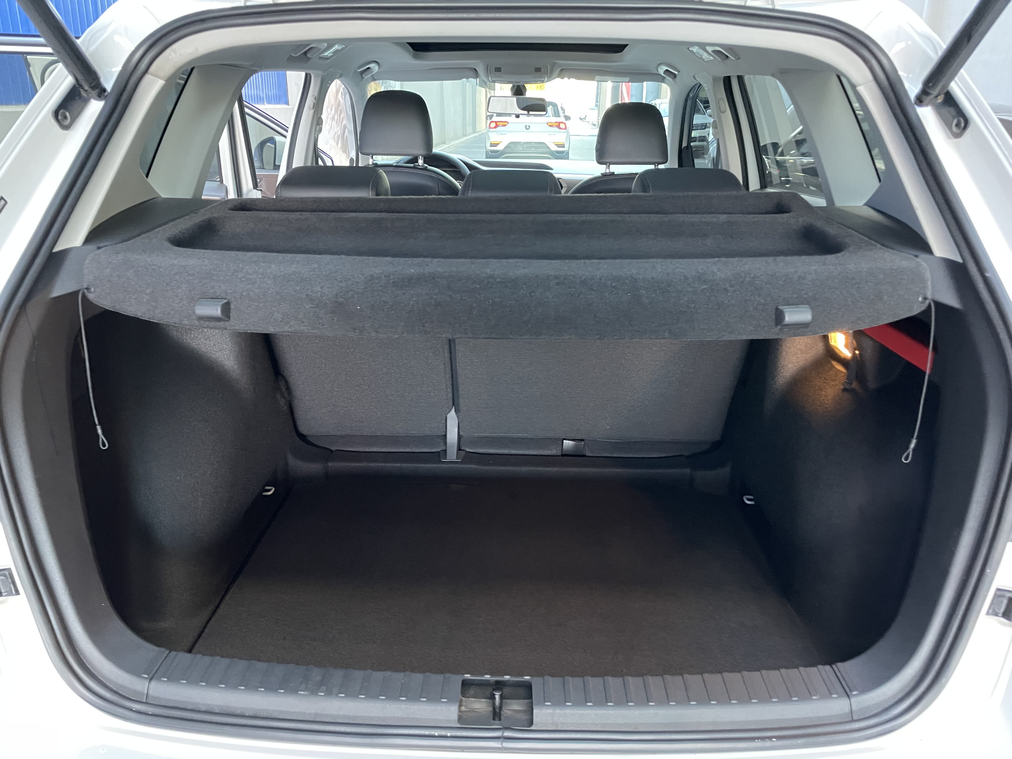 Volkswagen Tharu 2021 car image #17