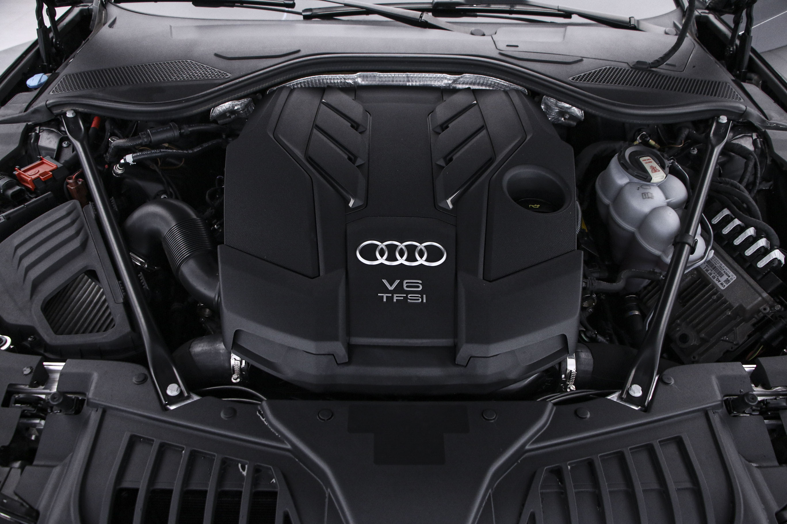 Audi A8 2021 immagine di auto #17