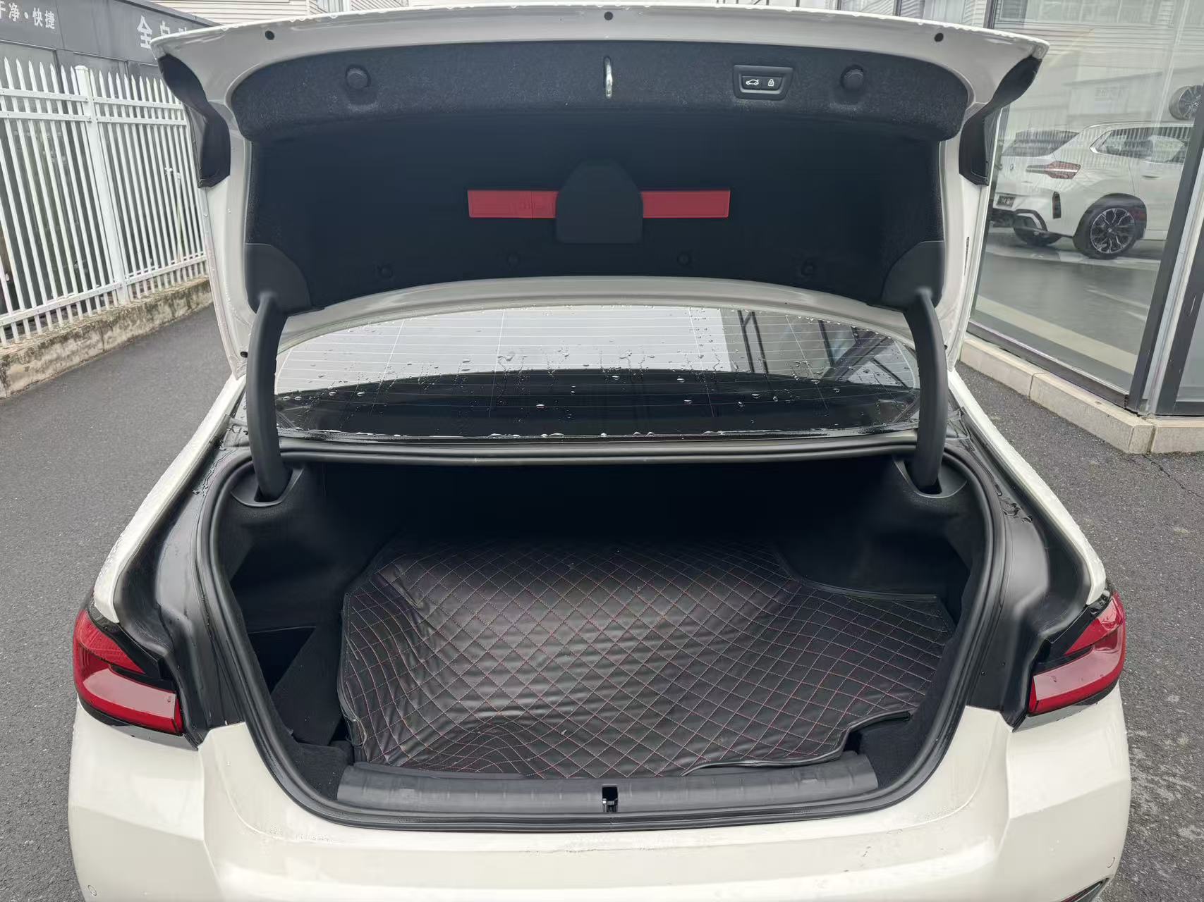 BMW 5 Series New Energy 2022 car image #17