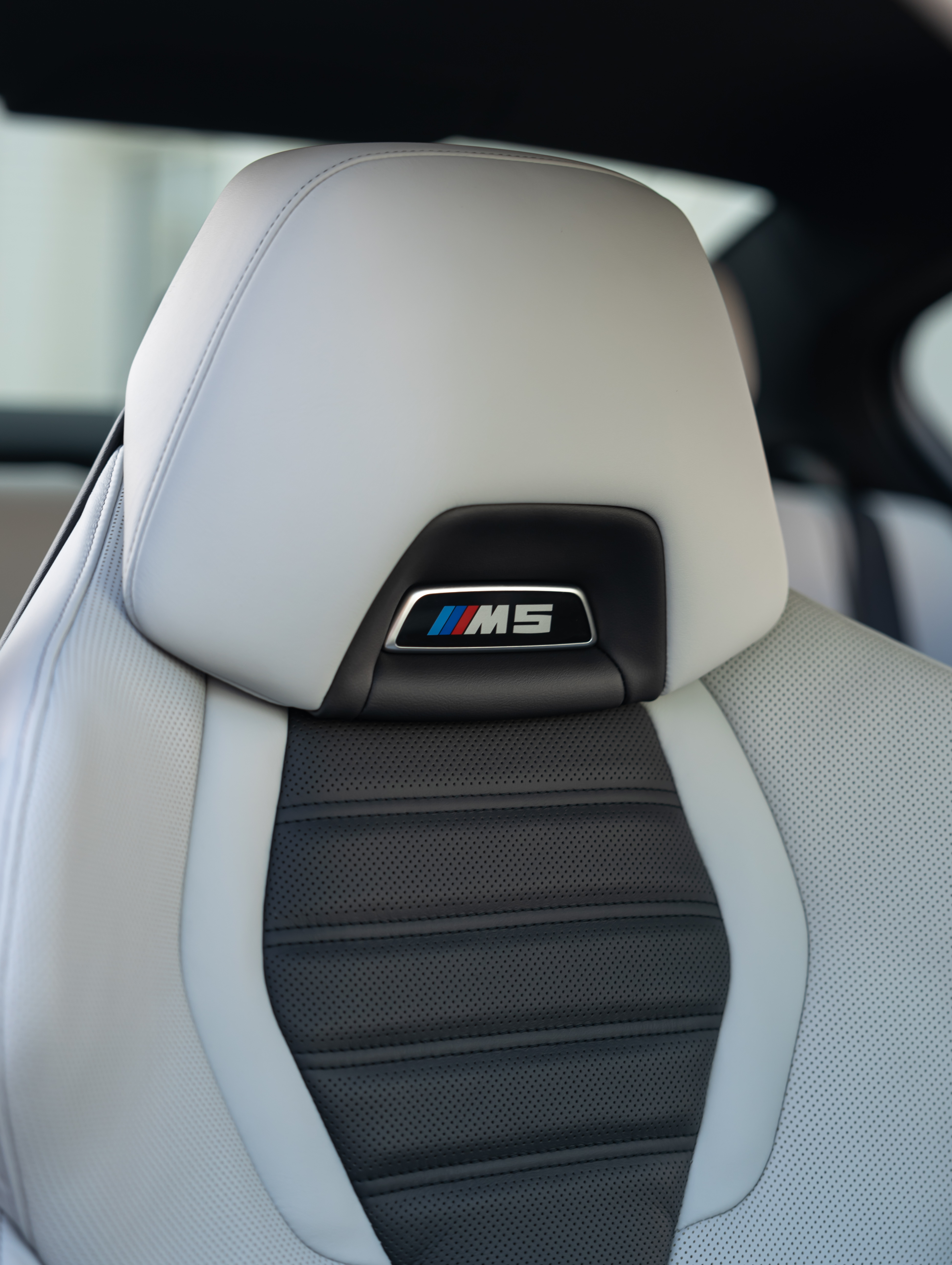 BMW M5 2023 изображение автомобиля #17