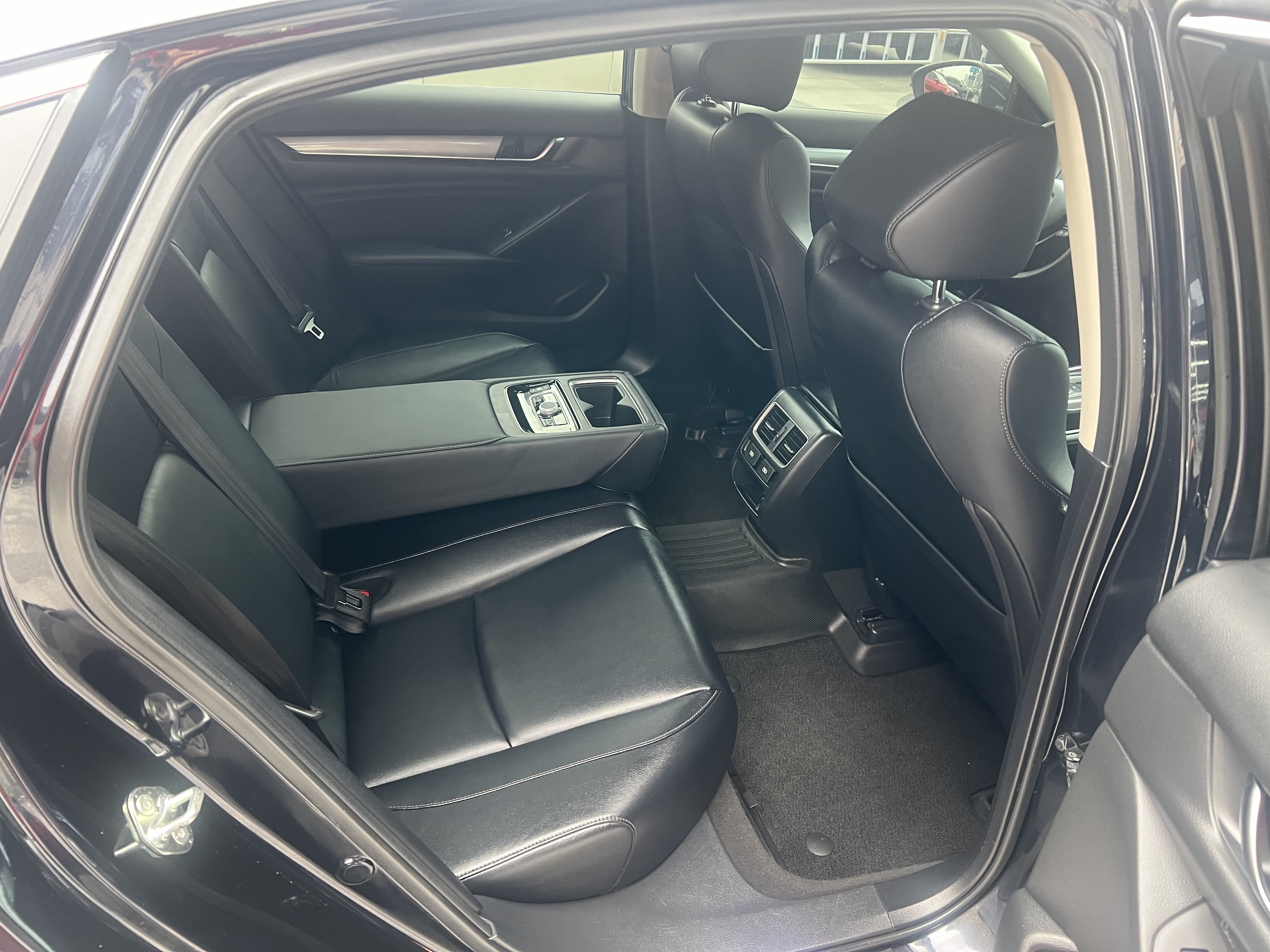 Honda Accord 2021 #17 Honda Accord 2021 صورة سيارة #17