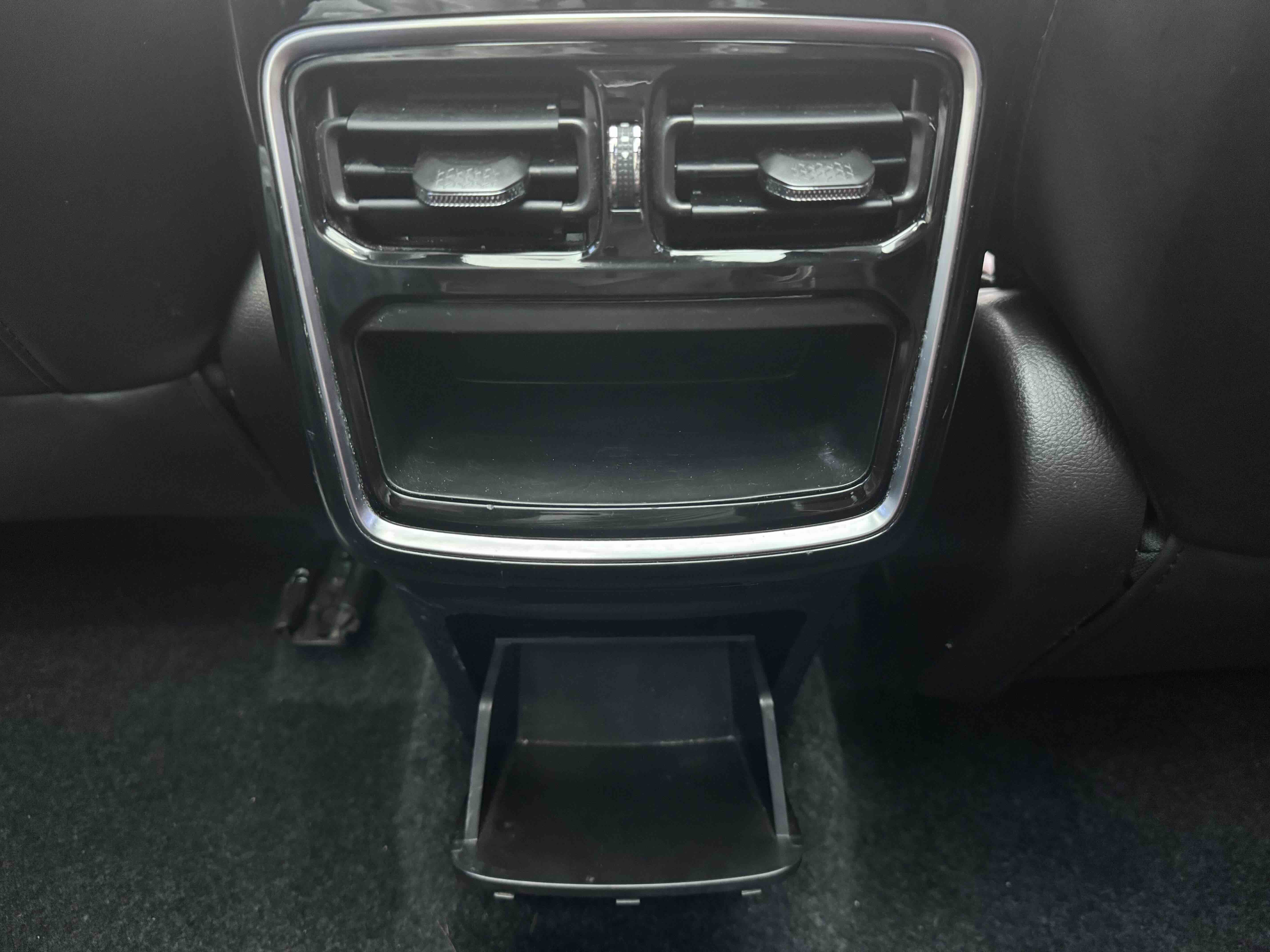 Jetour X70 PLUS 2022 car image #17