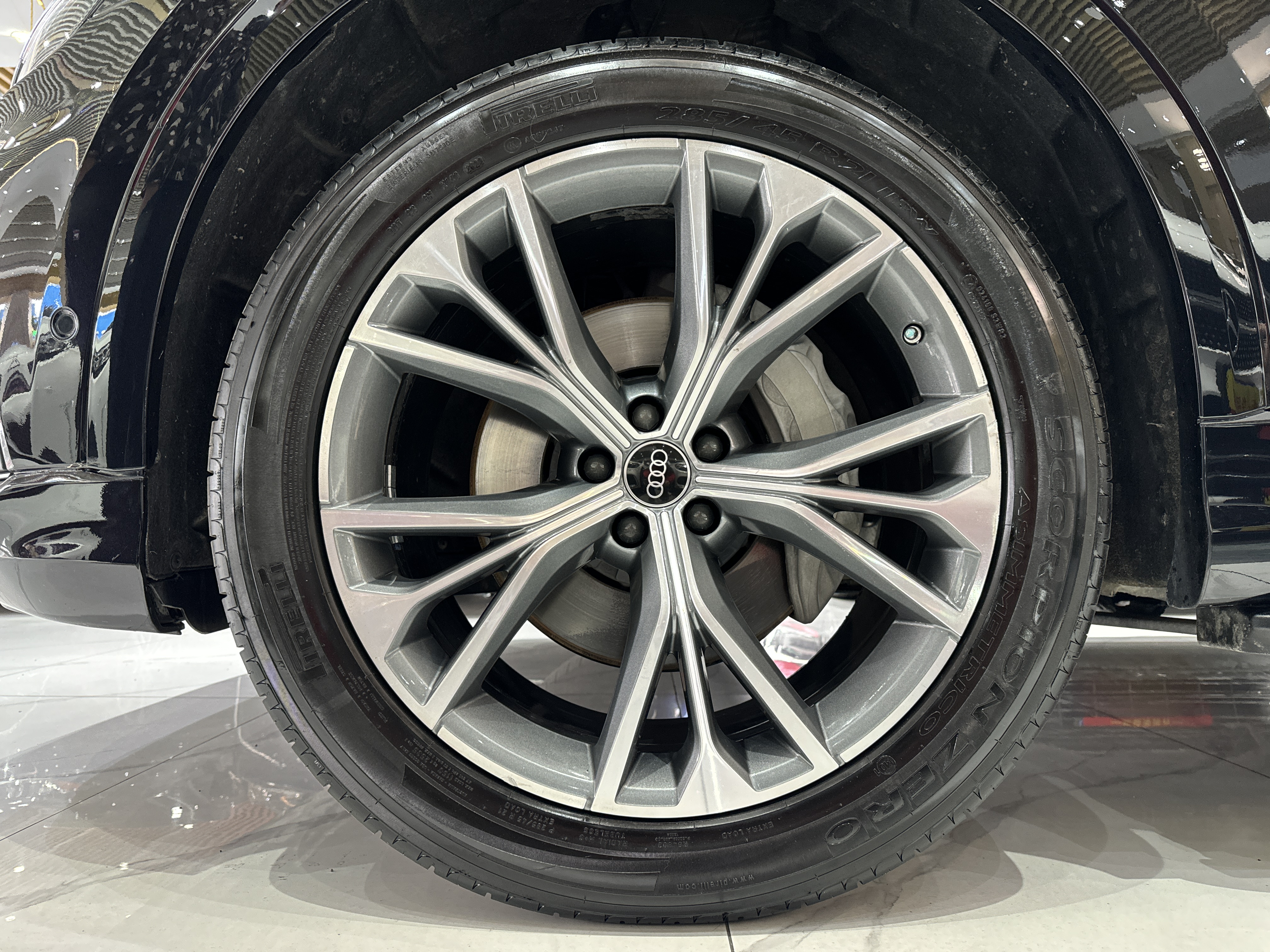 Audi Q8 2021 #17 Audi Q8 2021 car image #17