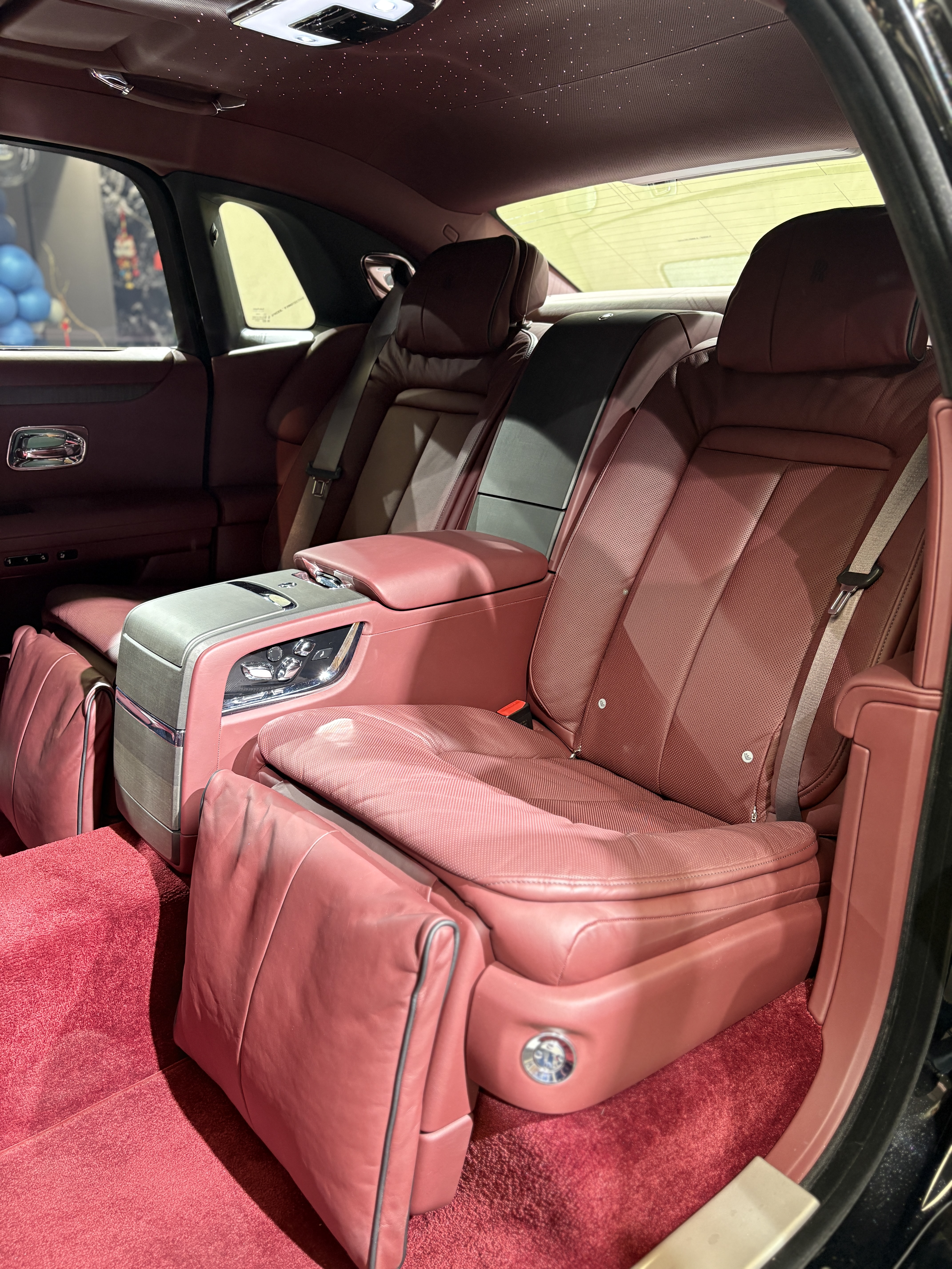 劳斯莱斯 古思特 2022 #17 劳斯莱斯 古思特 2022 汽车图片 #17