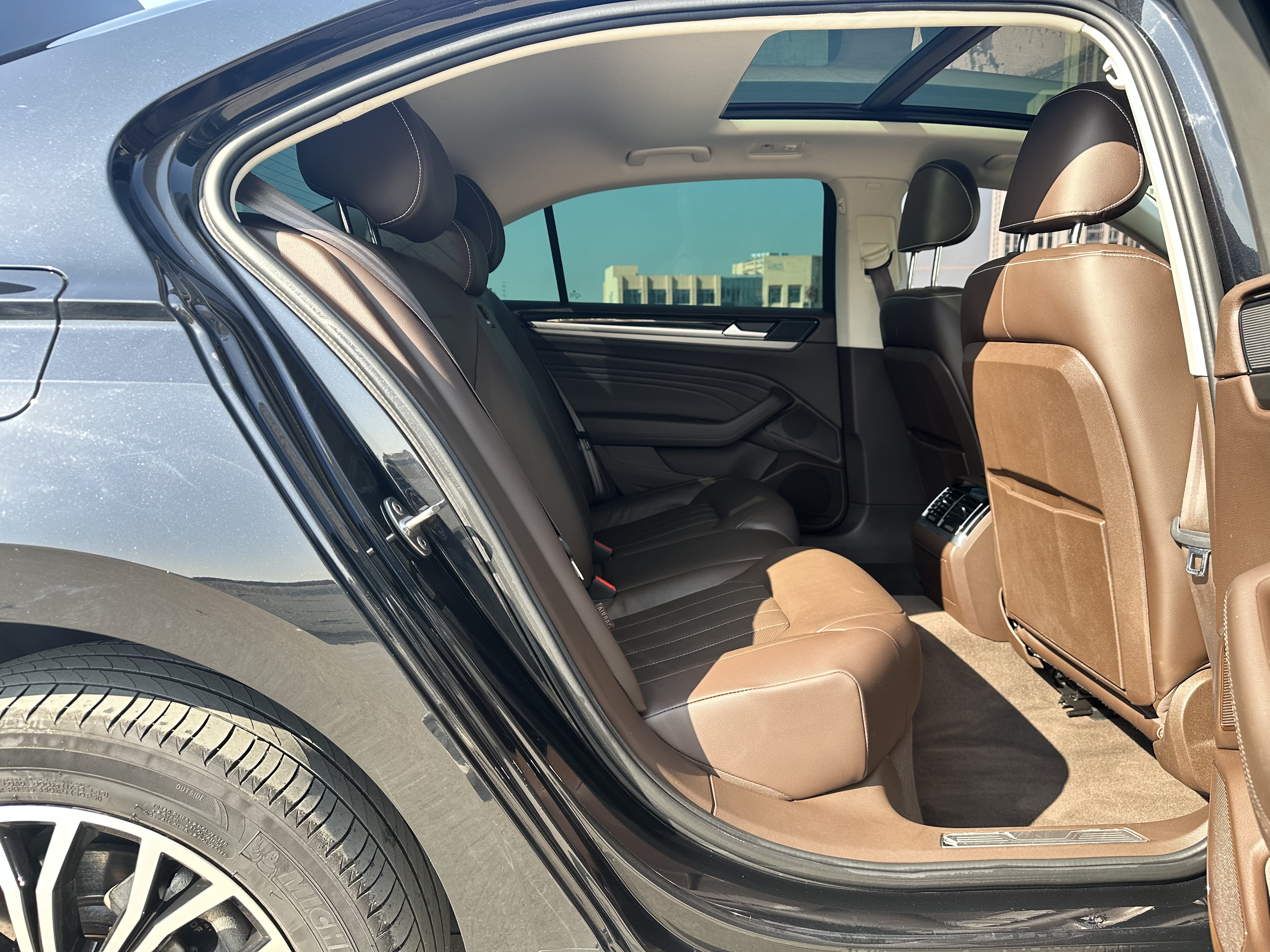 Volkswagen Phideon 2023 immagine di auto #17