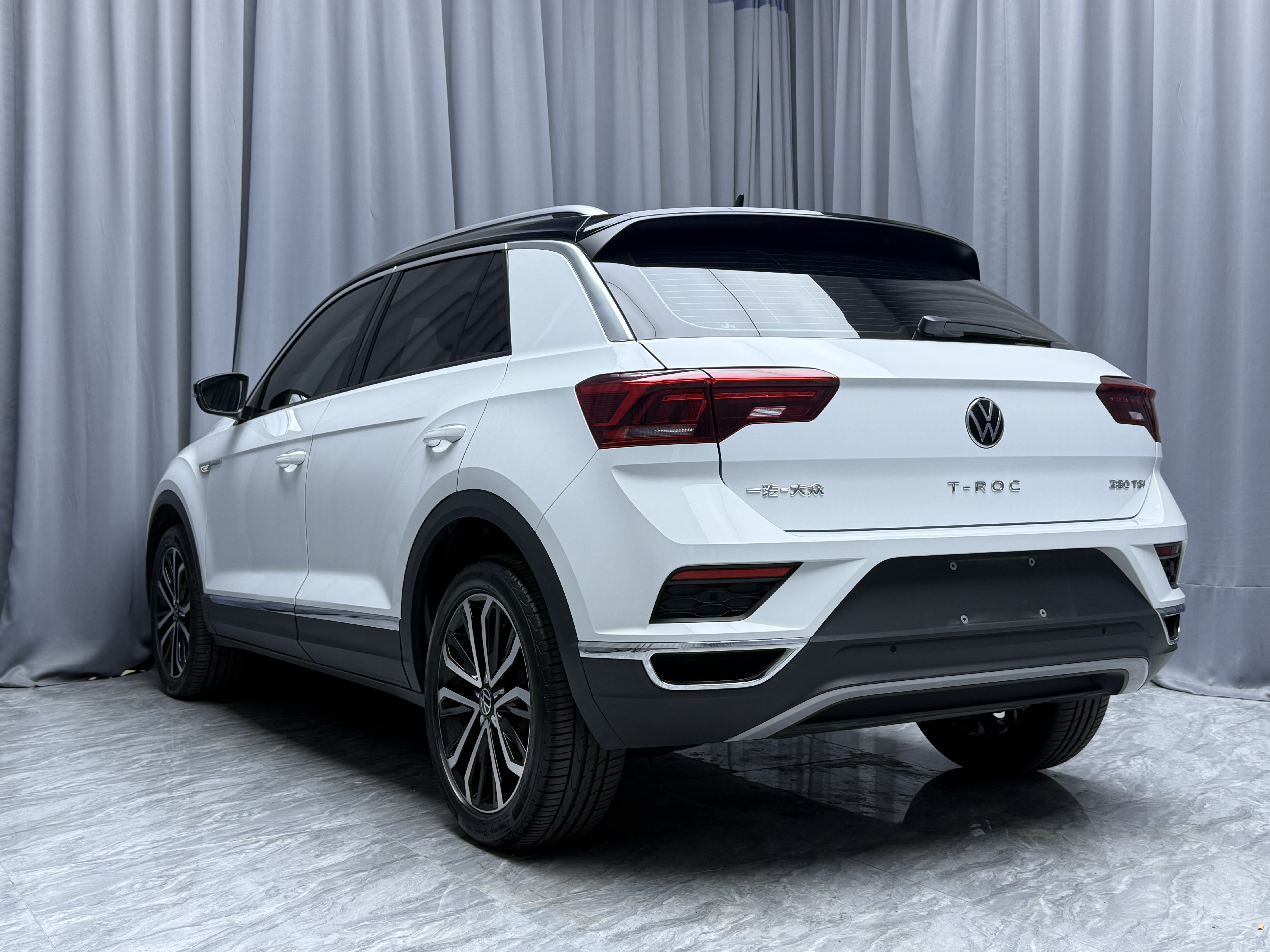 Volkswagen T-Roc 2021 #17 Volkswagen T-Roc 2021 car image #17