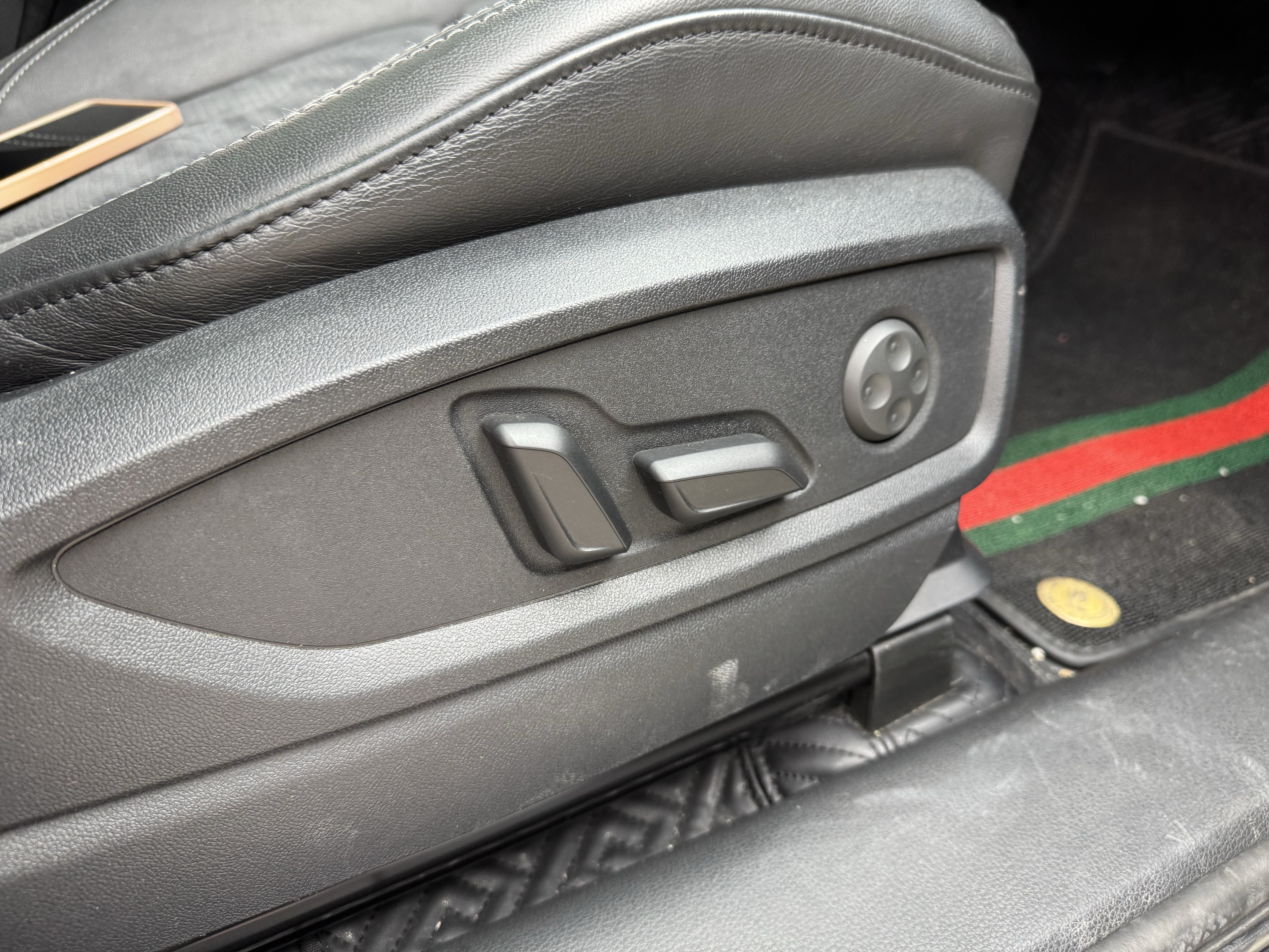 Audi Q5L Sportback 2021 изображение автомобиля #17