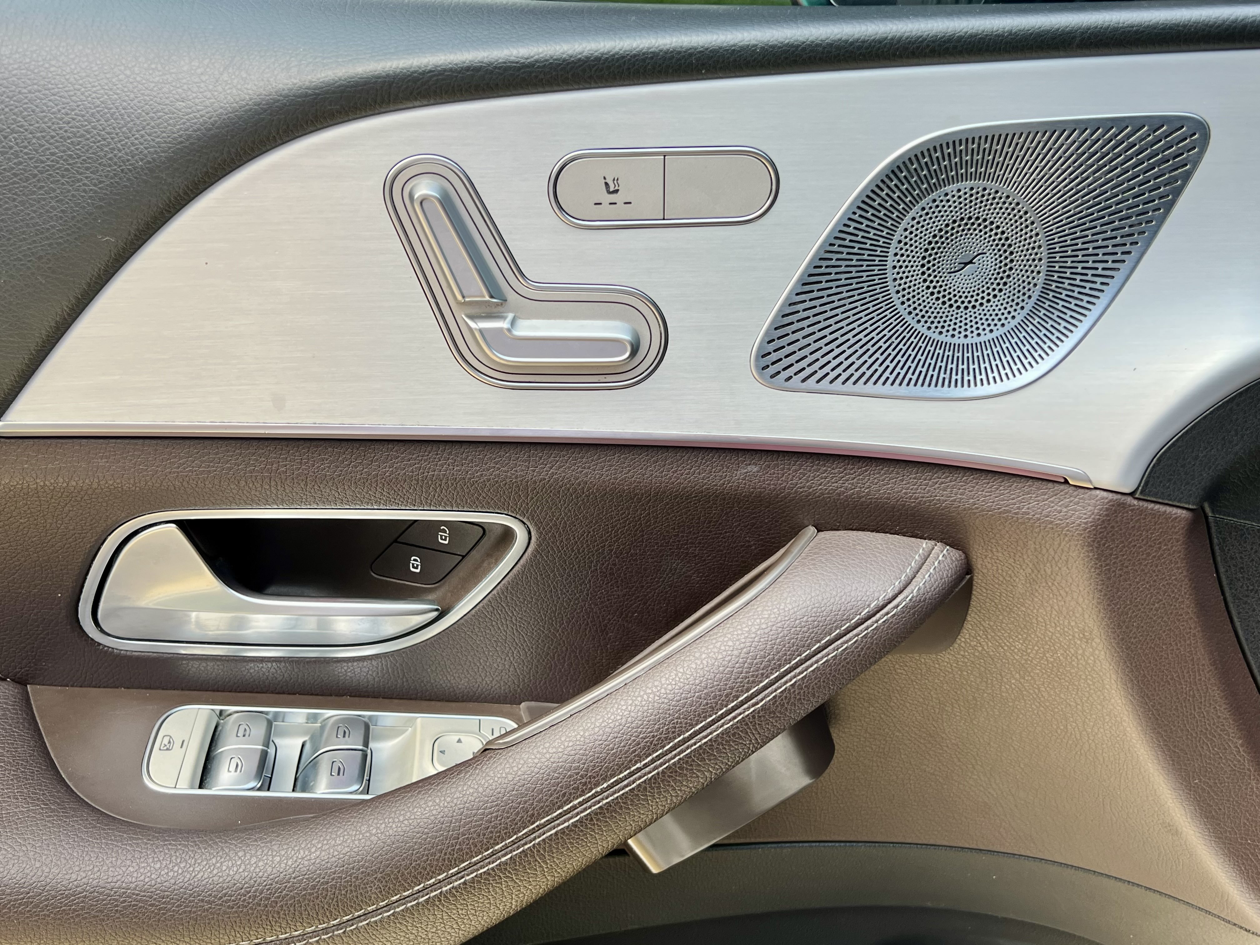 Mercedes-Benz GLE Class 2021 car image #17