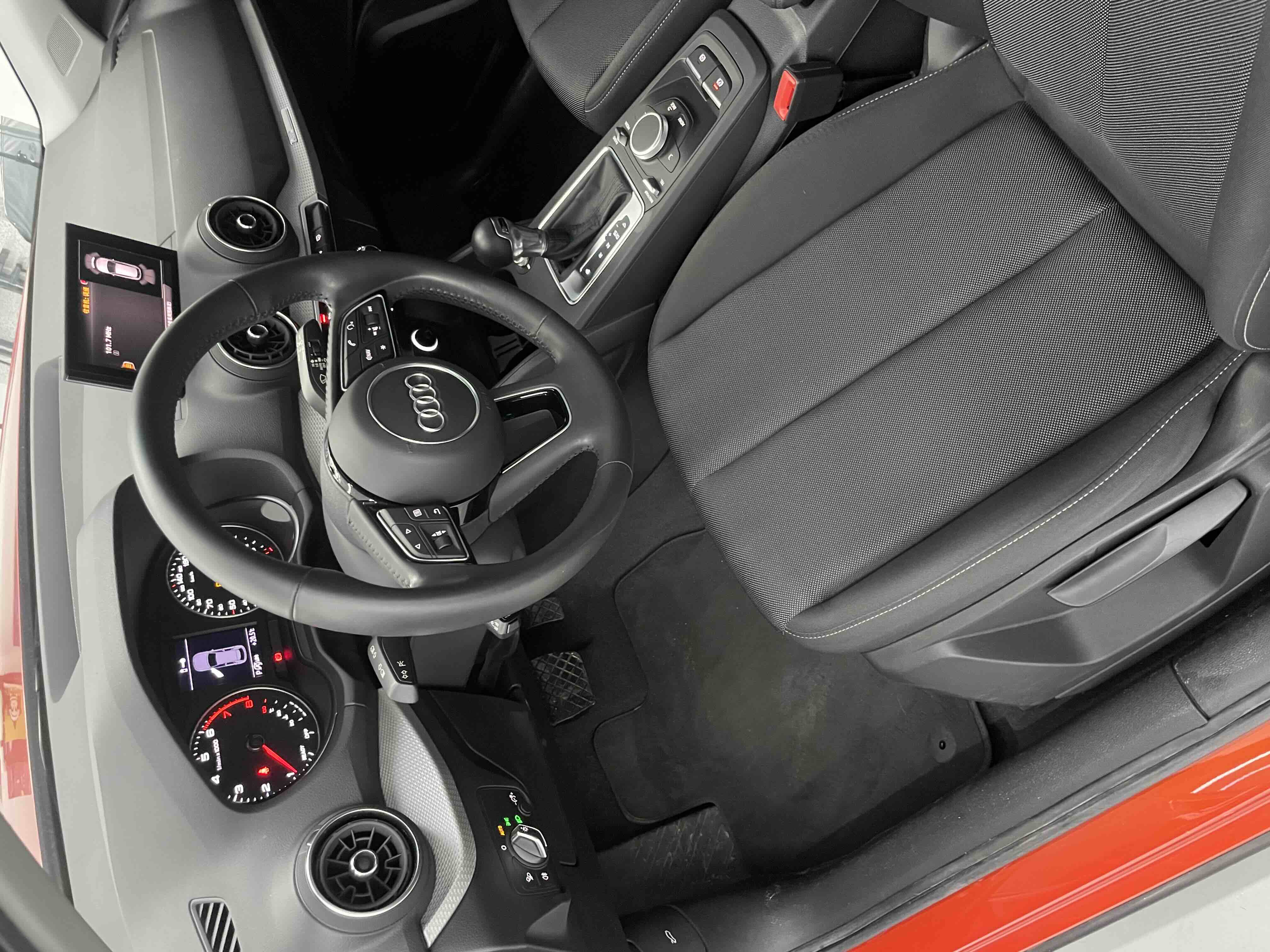 Q2L 2021 car image #17
