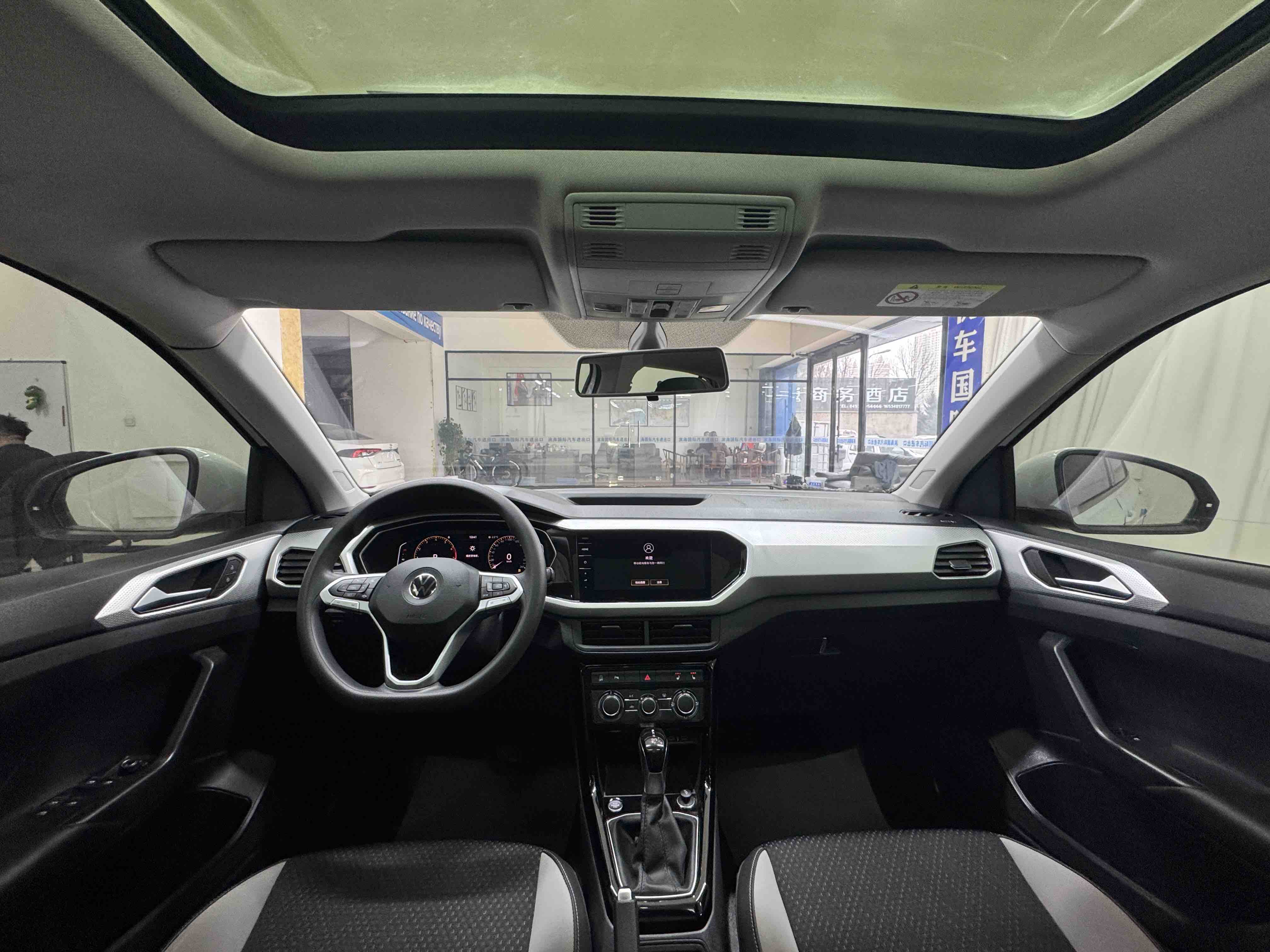 Tacqua 2022 car image #17