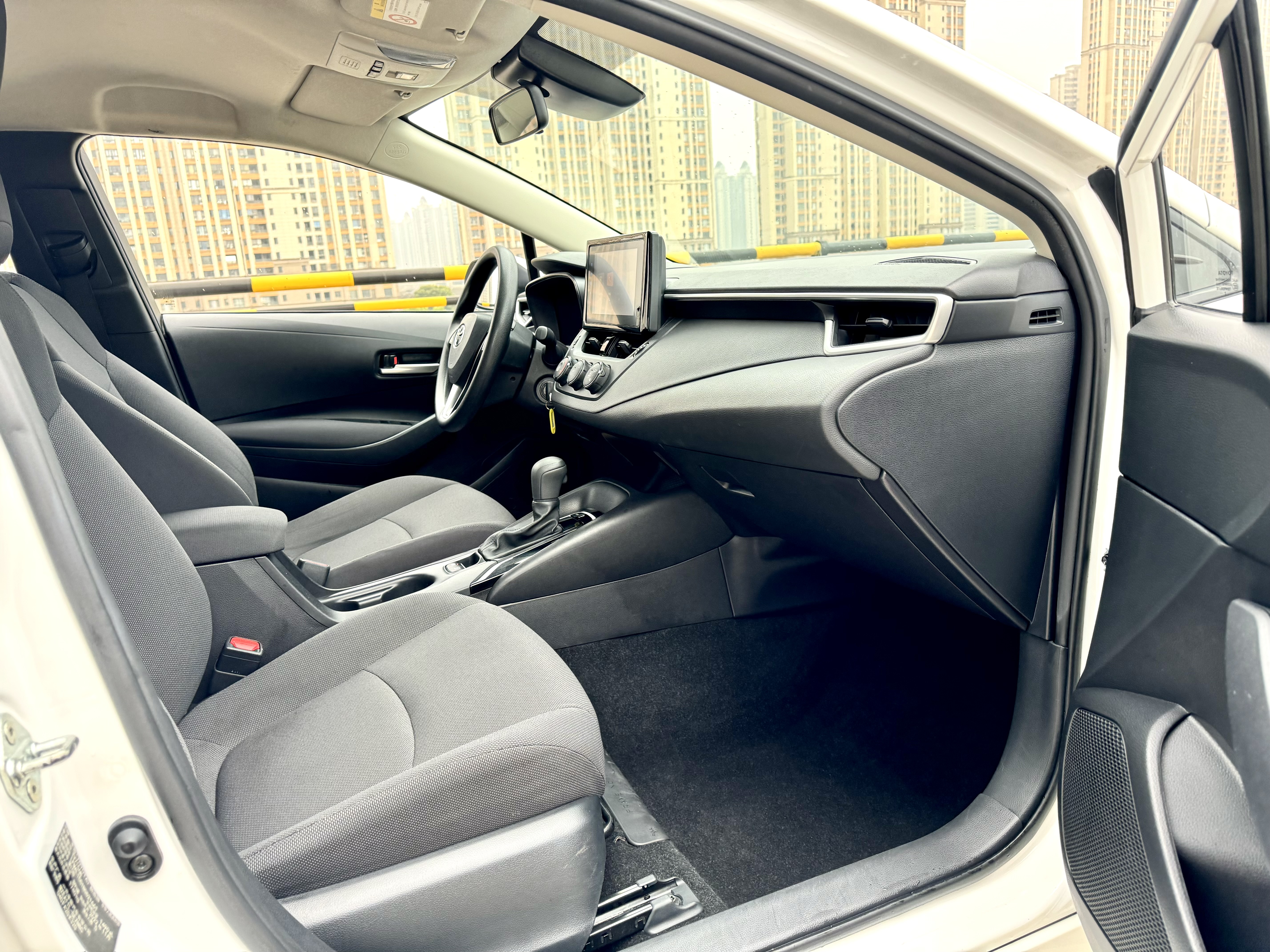 Toyota Corolla 2023 car image #17