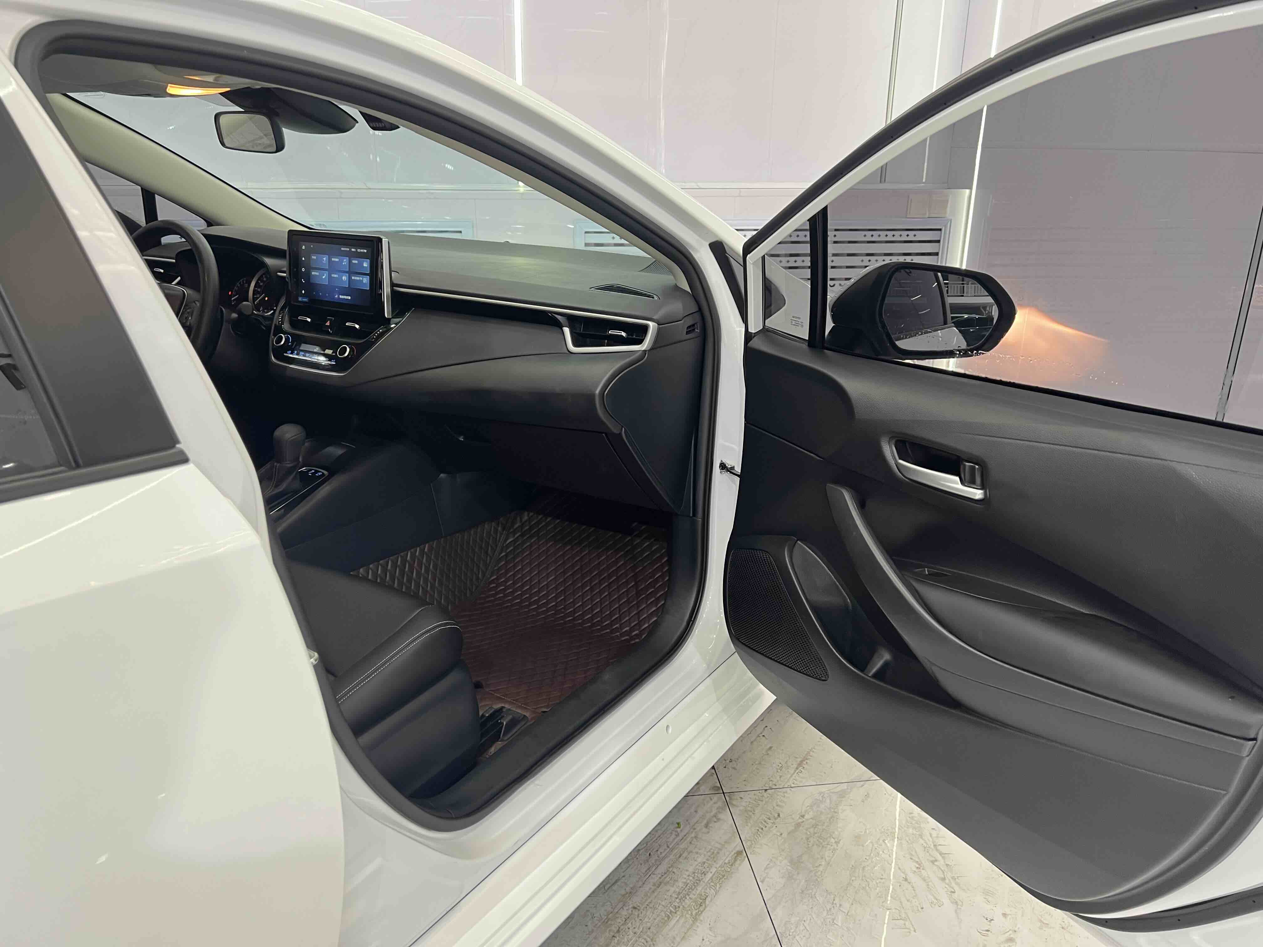 Toyota Corolla 2021 car image #17