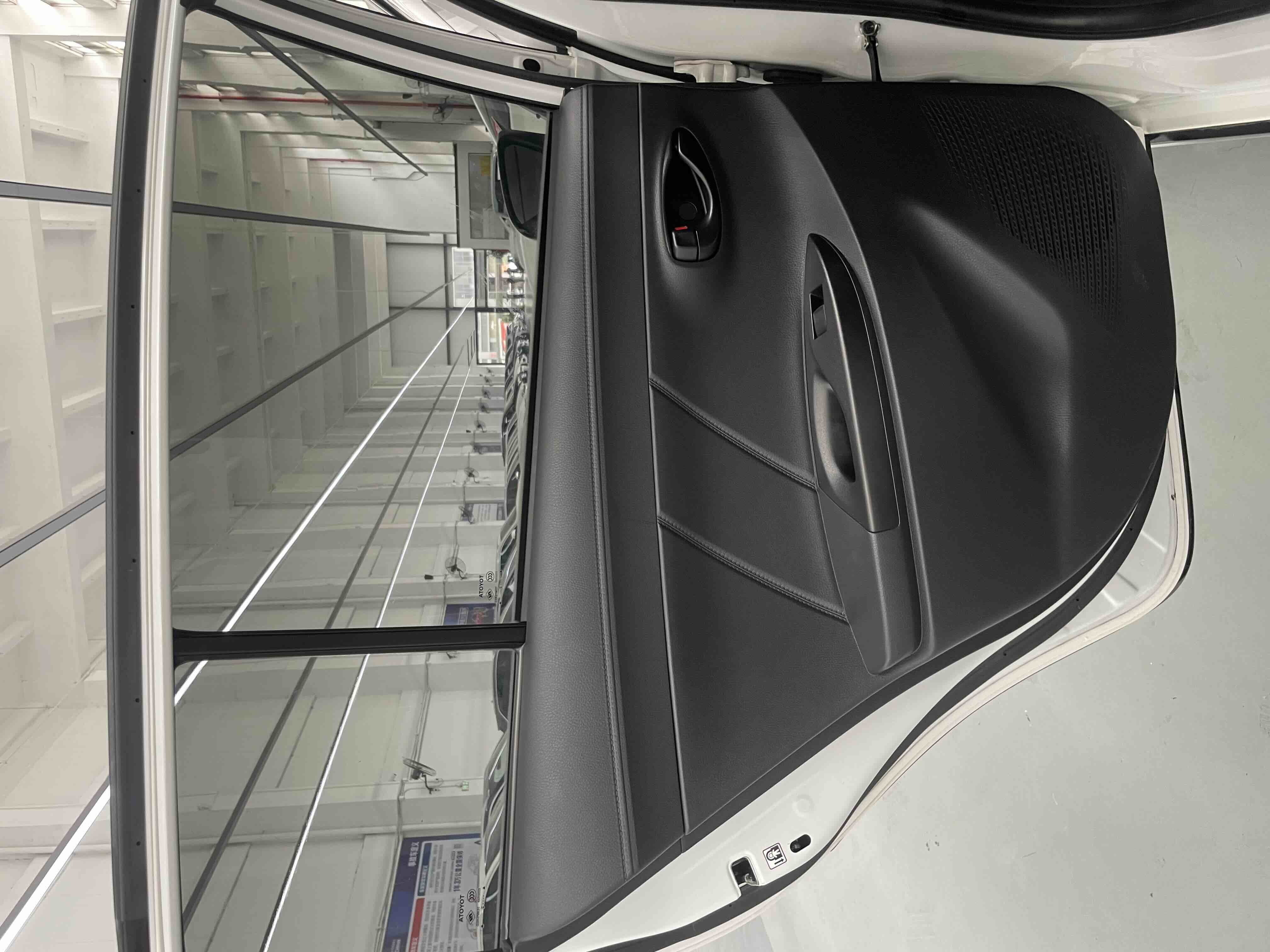 Yaris L Zhixuan 2022 car image #17