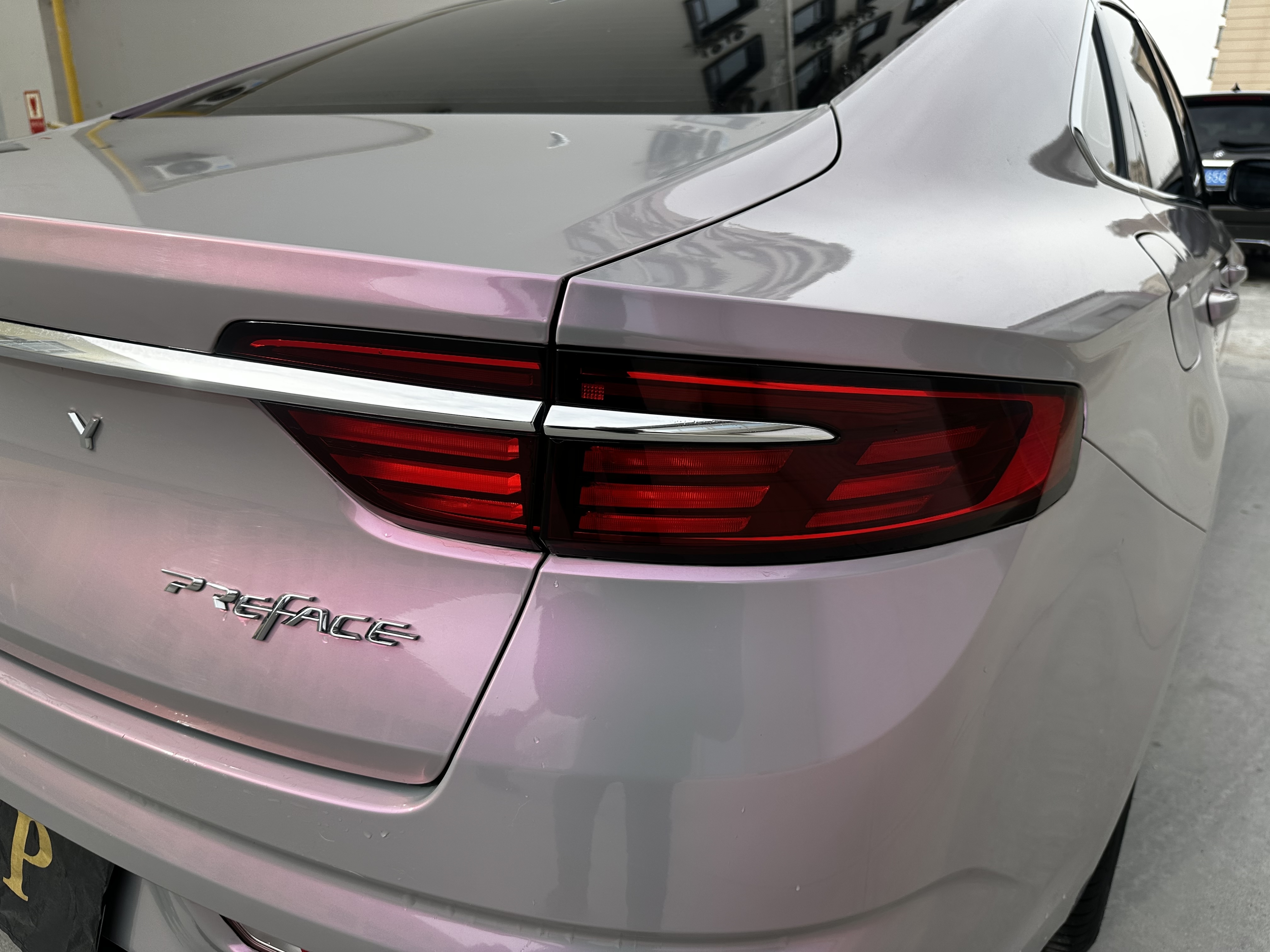 Preface 2021 #17 Preface 2021 immagine di auto #17