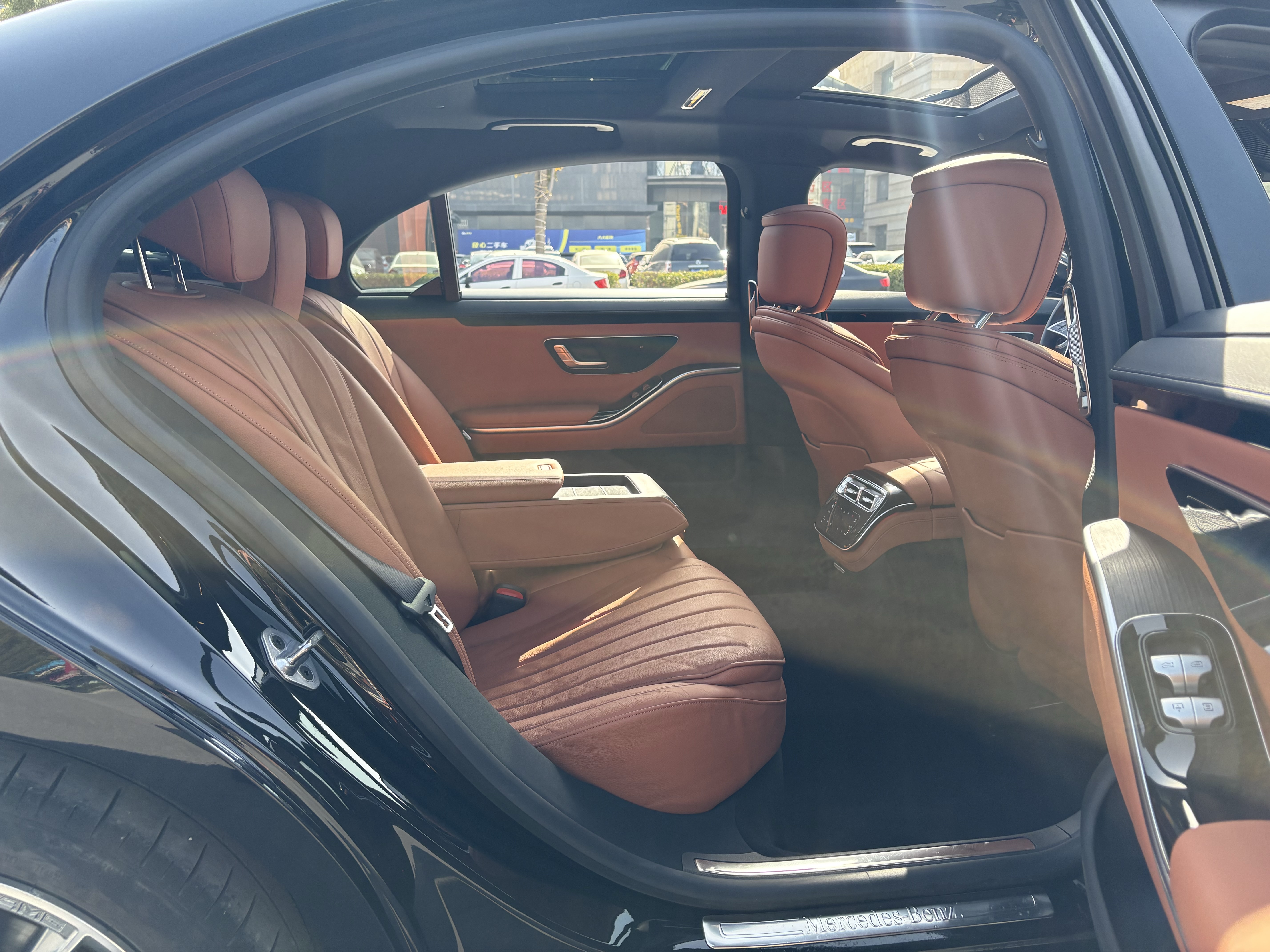 Mercedes-Benz S Class 2021 صورة سيارة #17