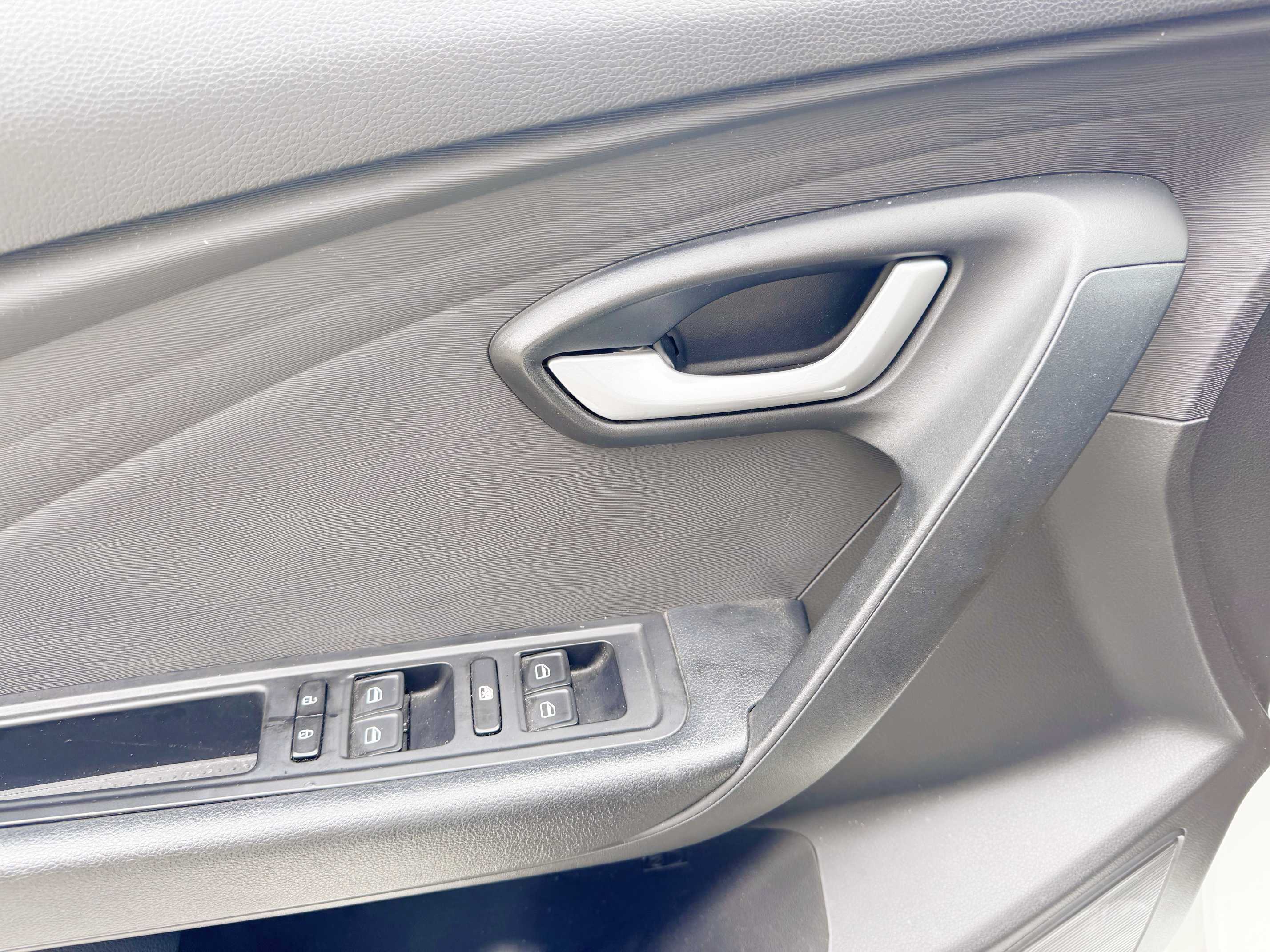X70M 2020 #17 X70M 2020 car image #17