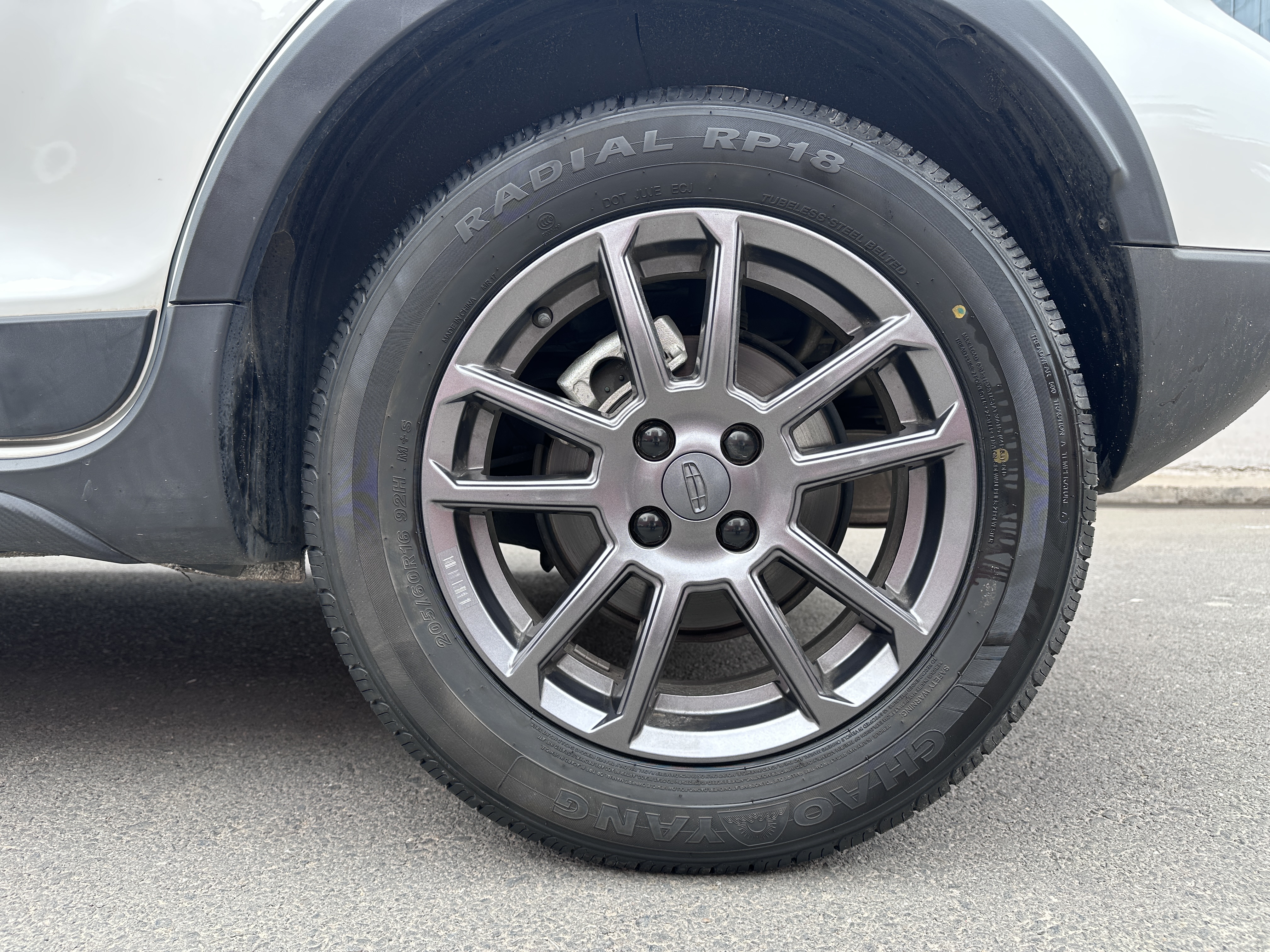 GEELY Vision X3 2022 car image #17