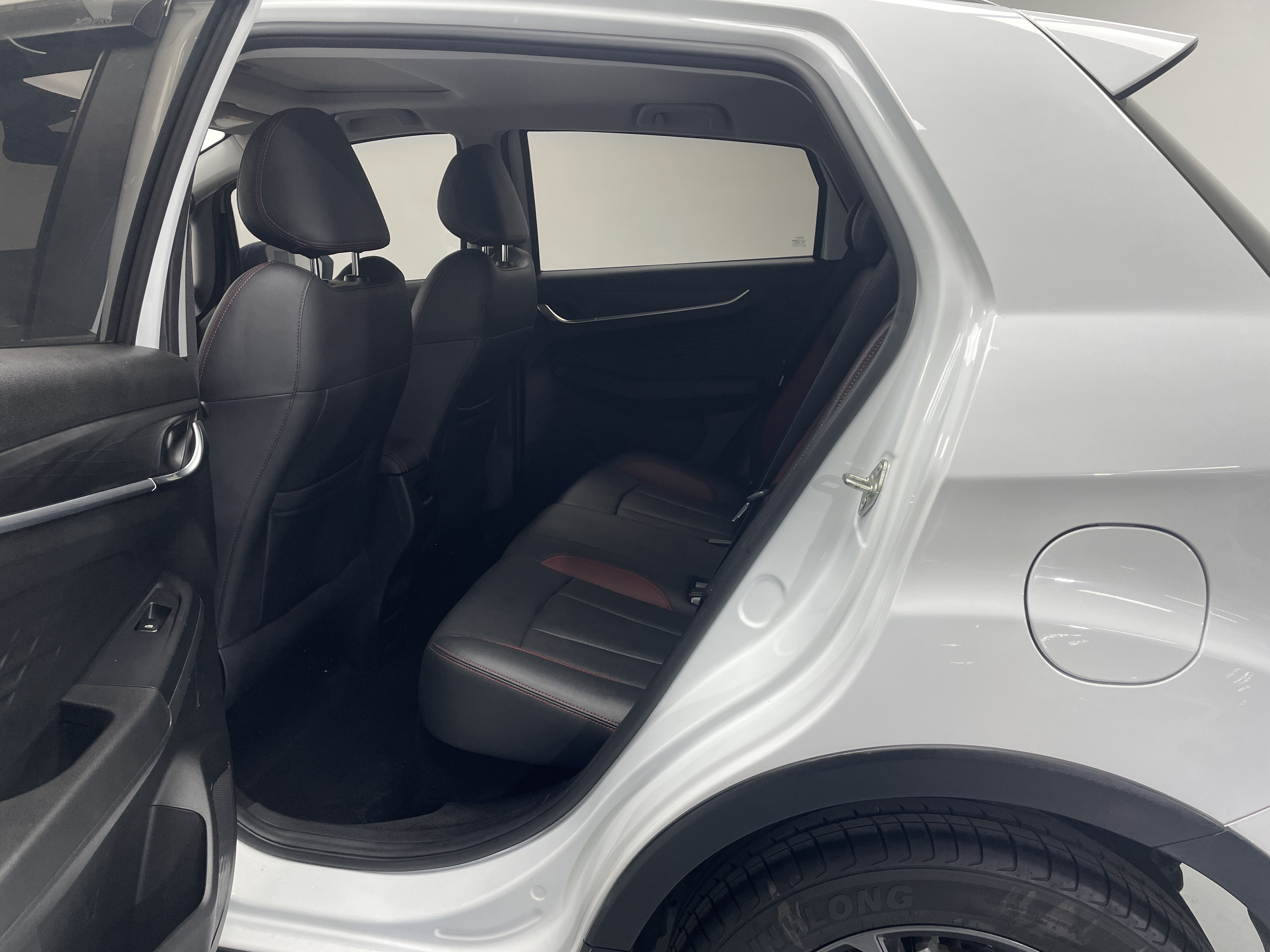 GEELY Vision X3 2022 изображение автомобиля #17