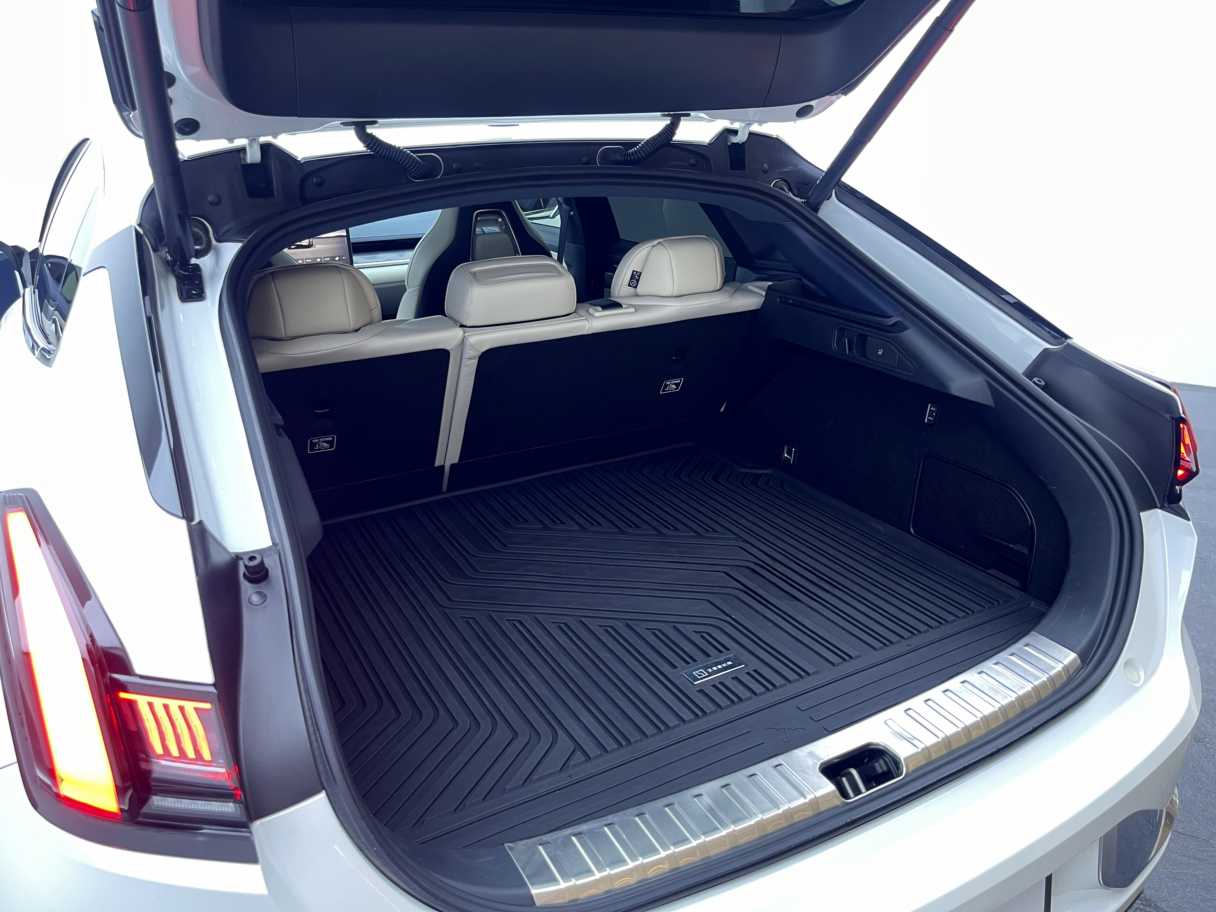 极氪 极氪001 2022 汽车图片 #17