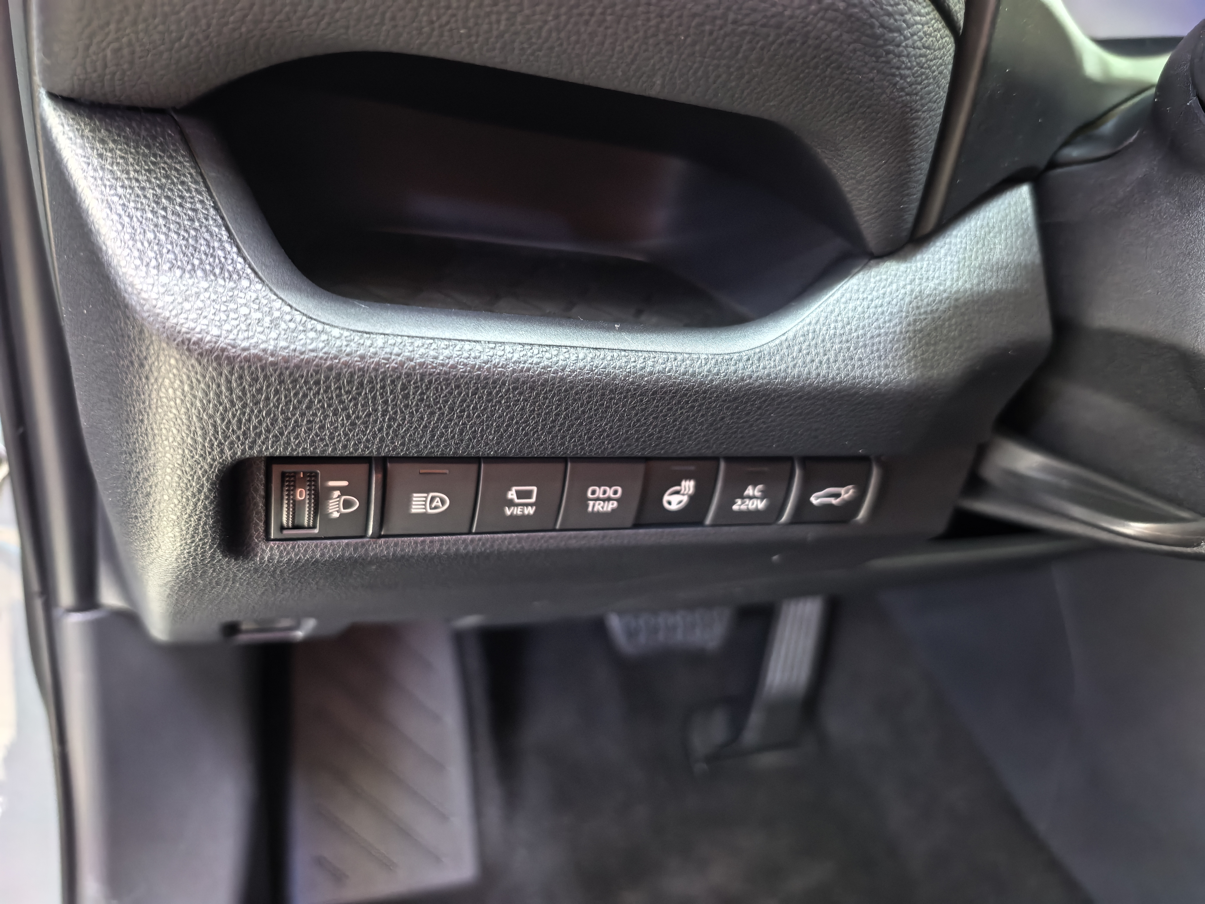 Toyota RAV4 Hybird E+ 2021 car image #17