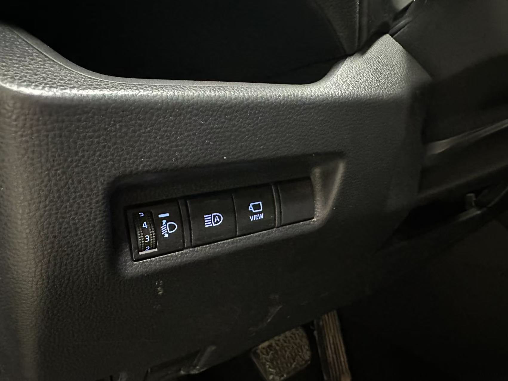 Toyota RAV4 Hybird E+ 2022 #17 Toyota RAV4 Hybird E+ 2022 car image #17