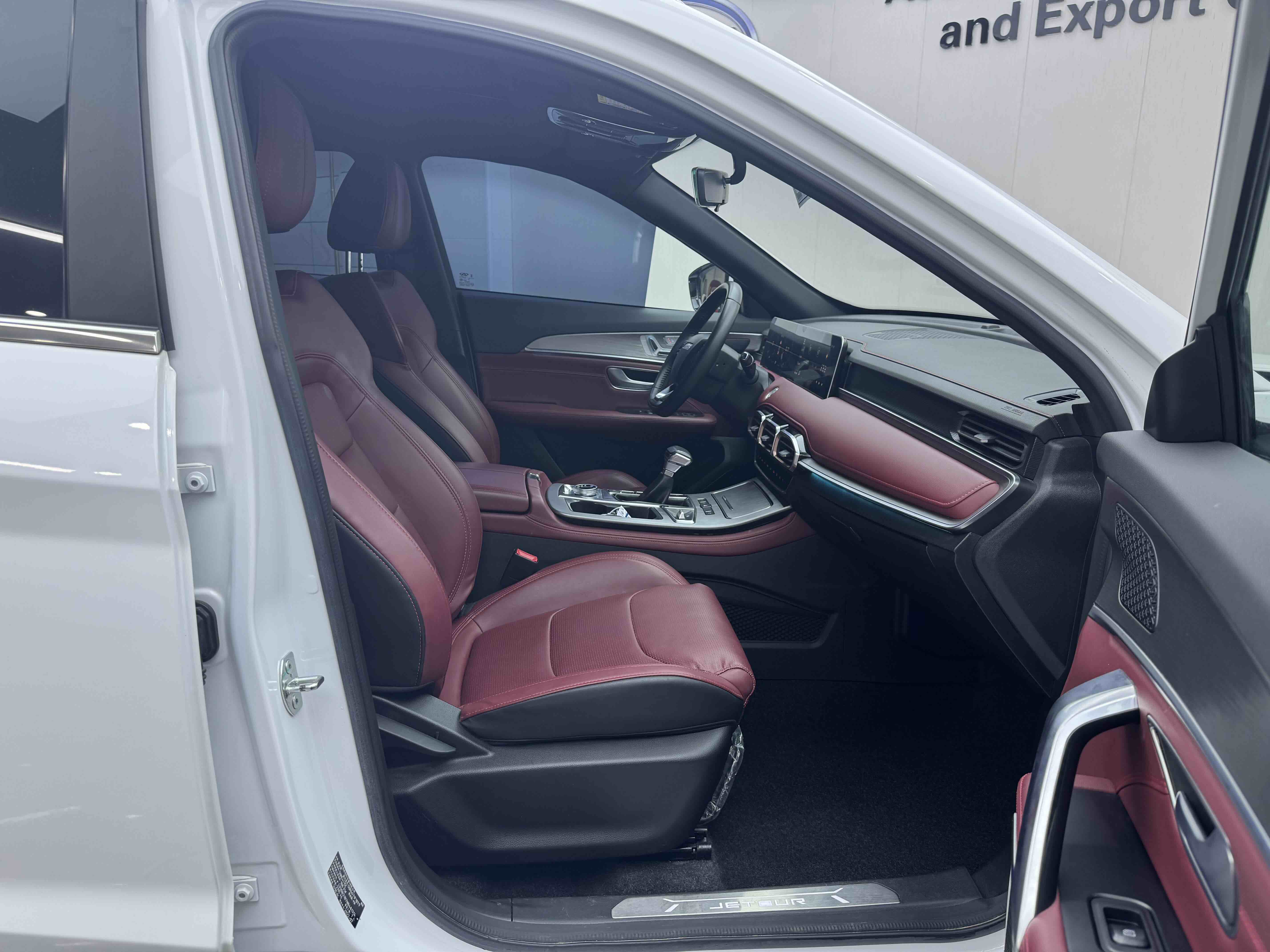 Jetour X70 PLUS 2022 #17 Jetour X70 PLUS 2022 car image #17
