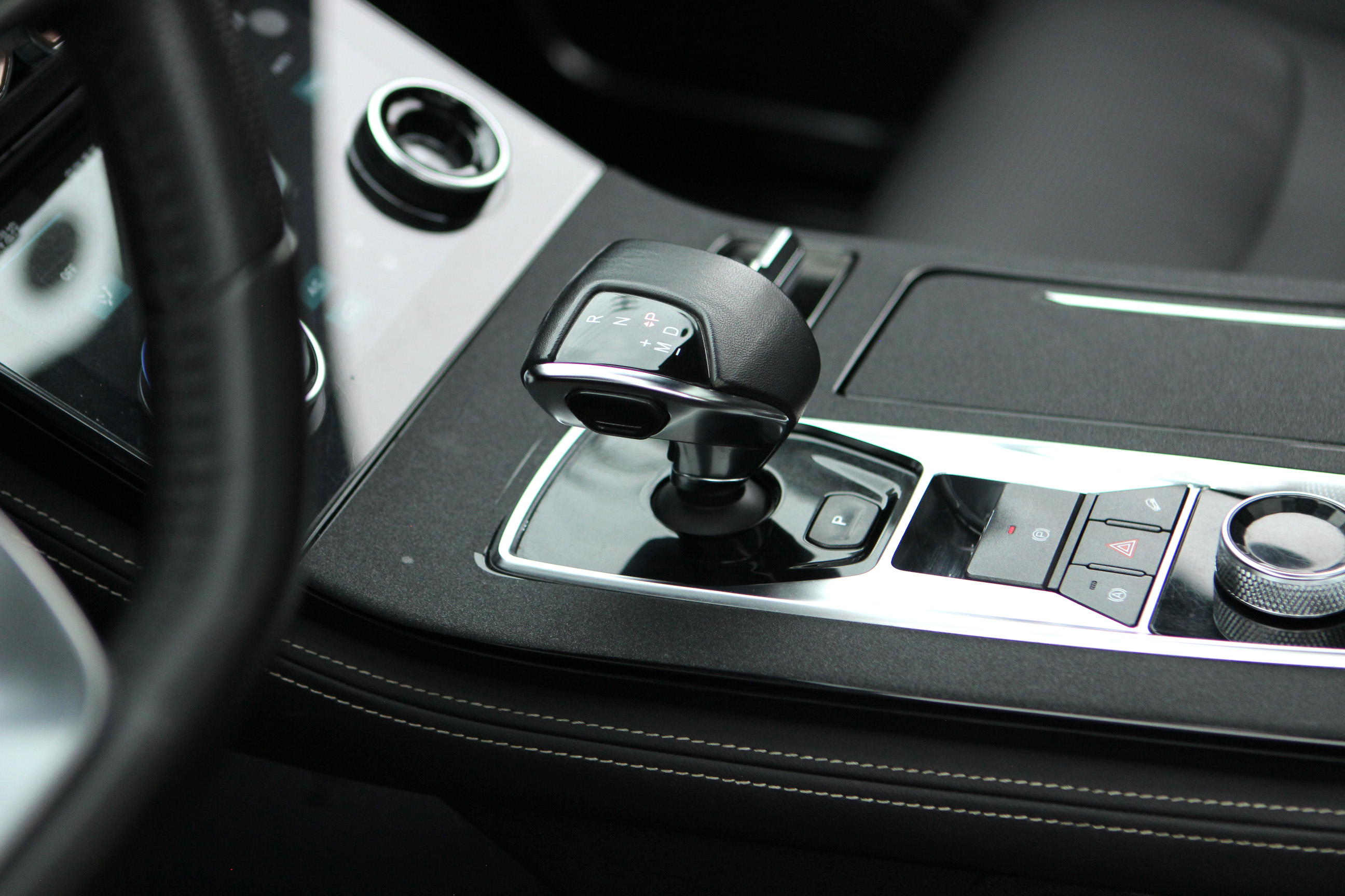 X70 PLUS 2022 car image #17