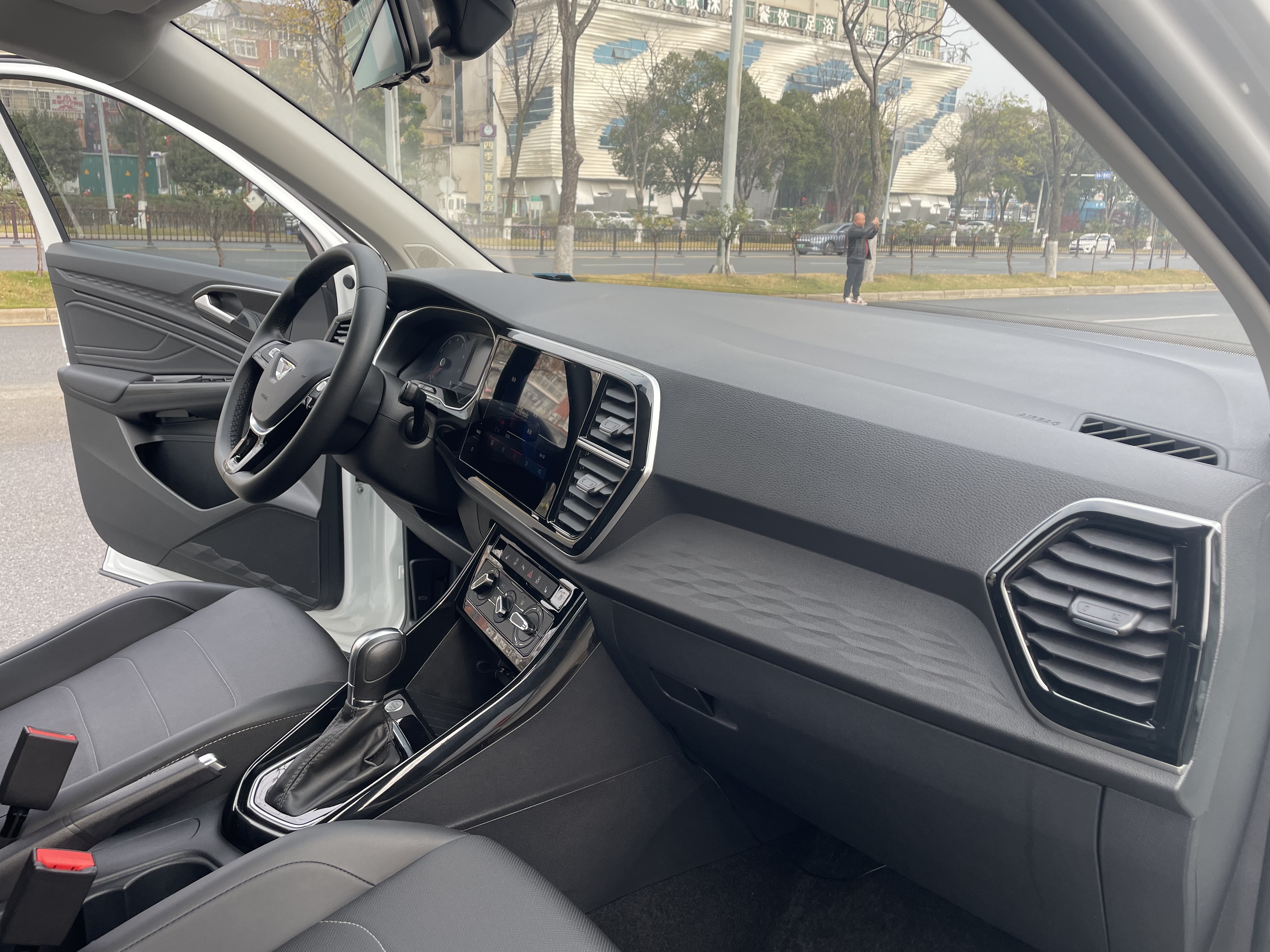 VS5 2021 car image #17