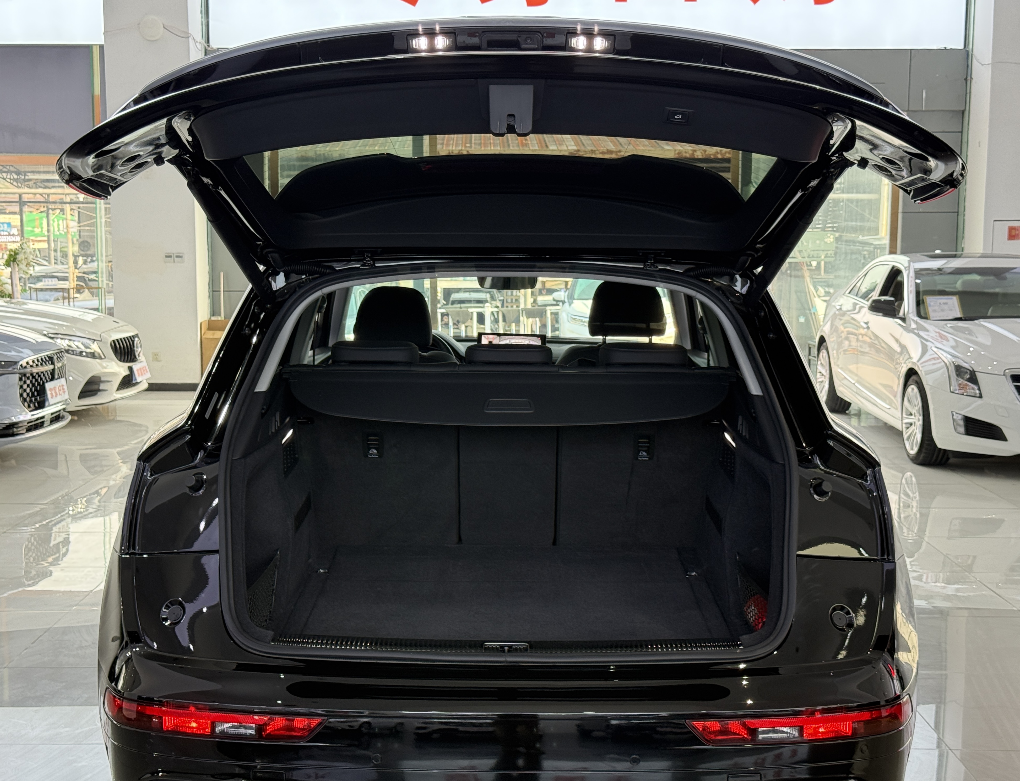 Audi Q5L 2021 car image #17