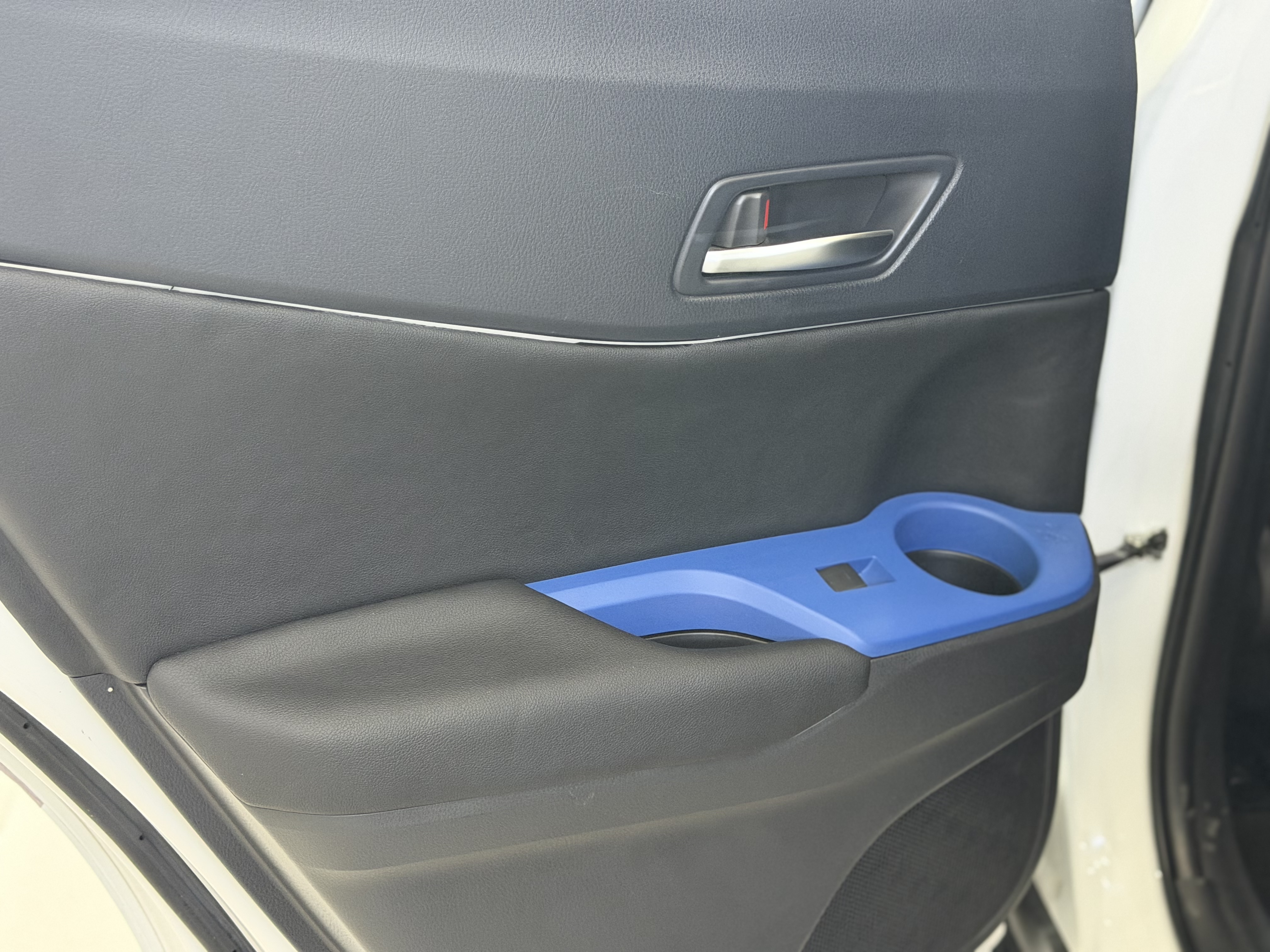 Toyota C-HR 2021 immagine di auto #17