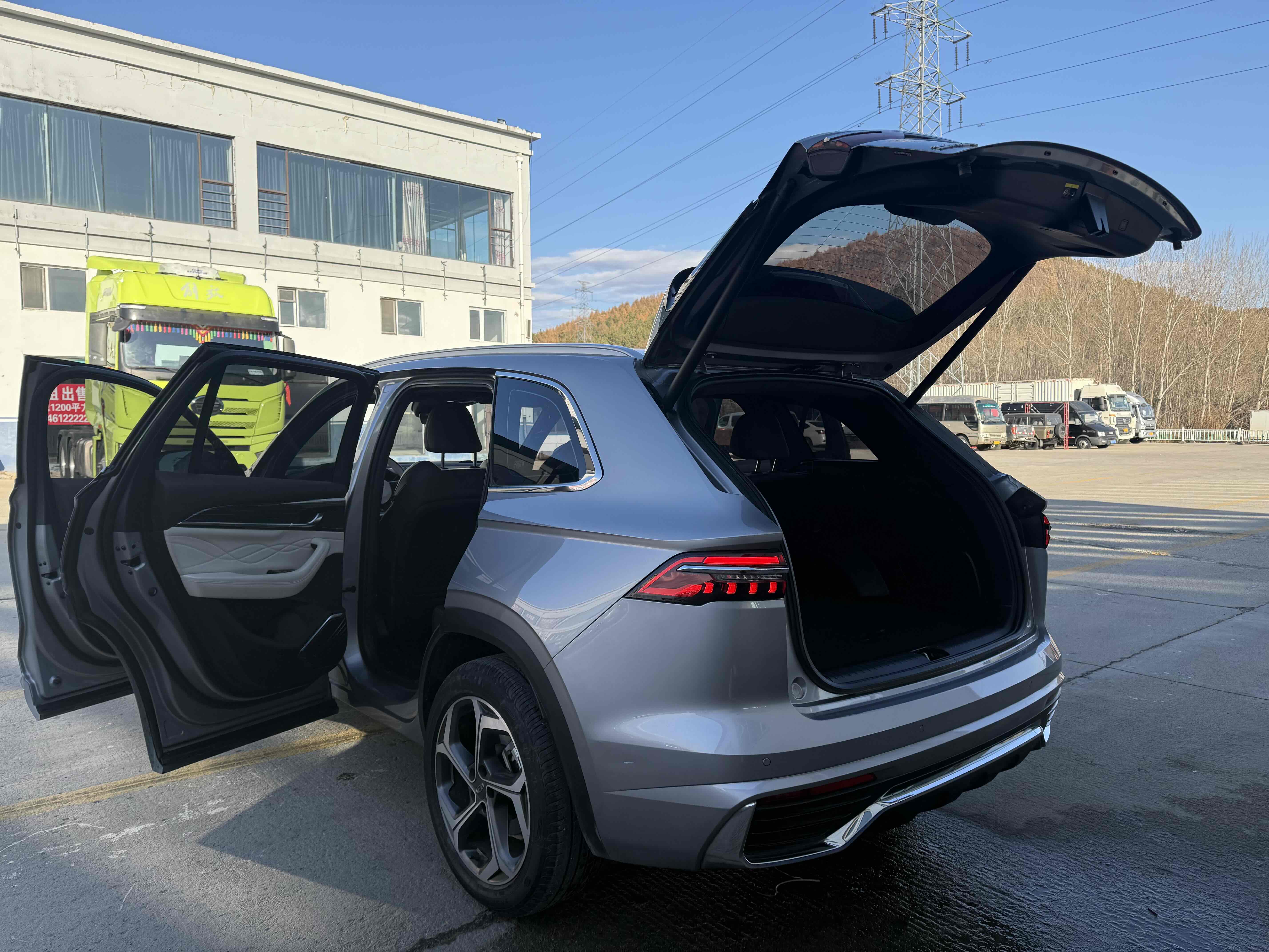 GEELY Monjaro 2022 car image #17