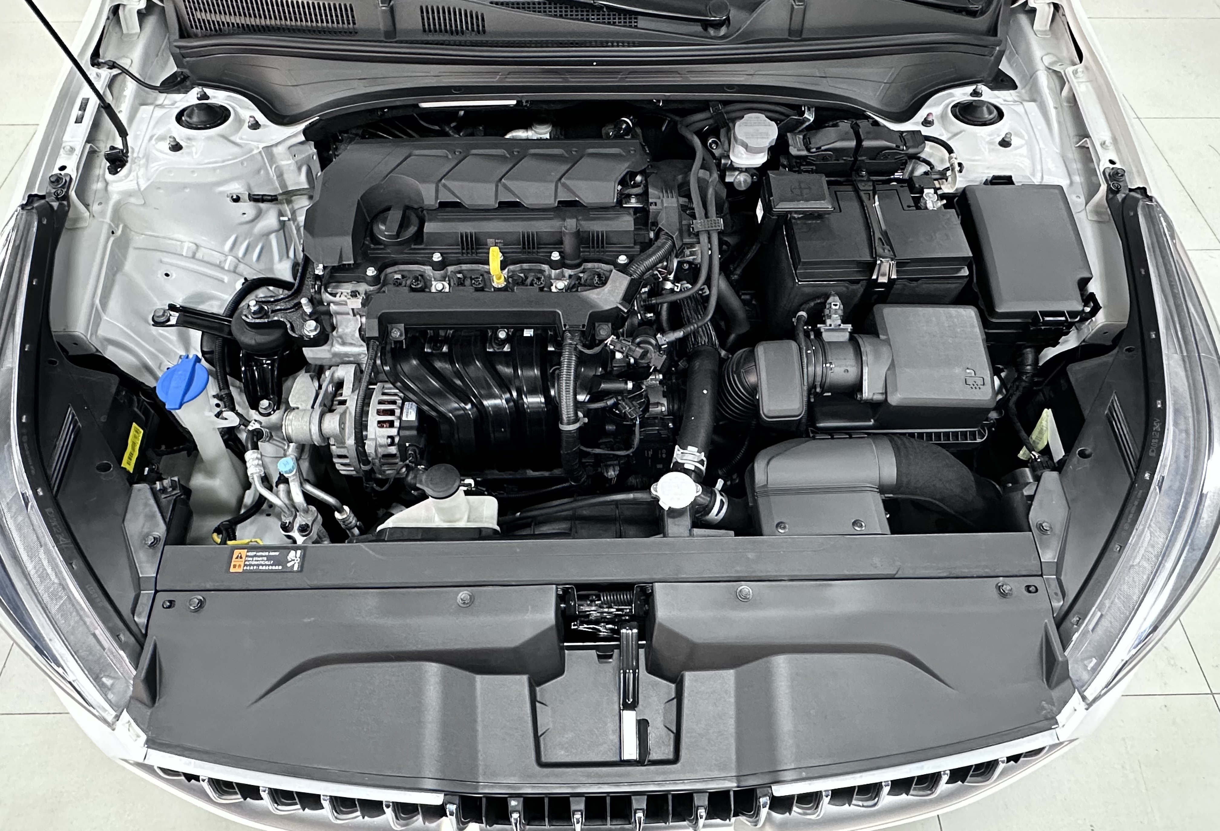 起亚 起亚K3 2023 汽车图片 #17