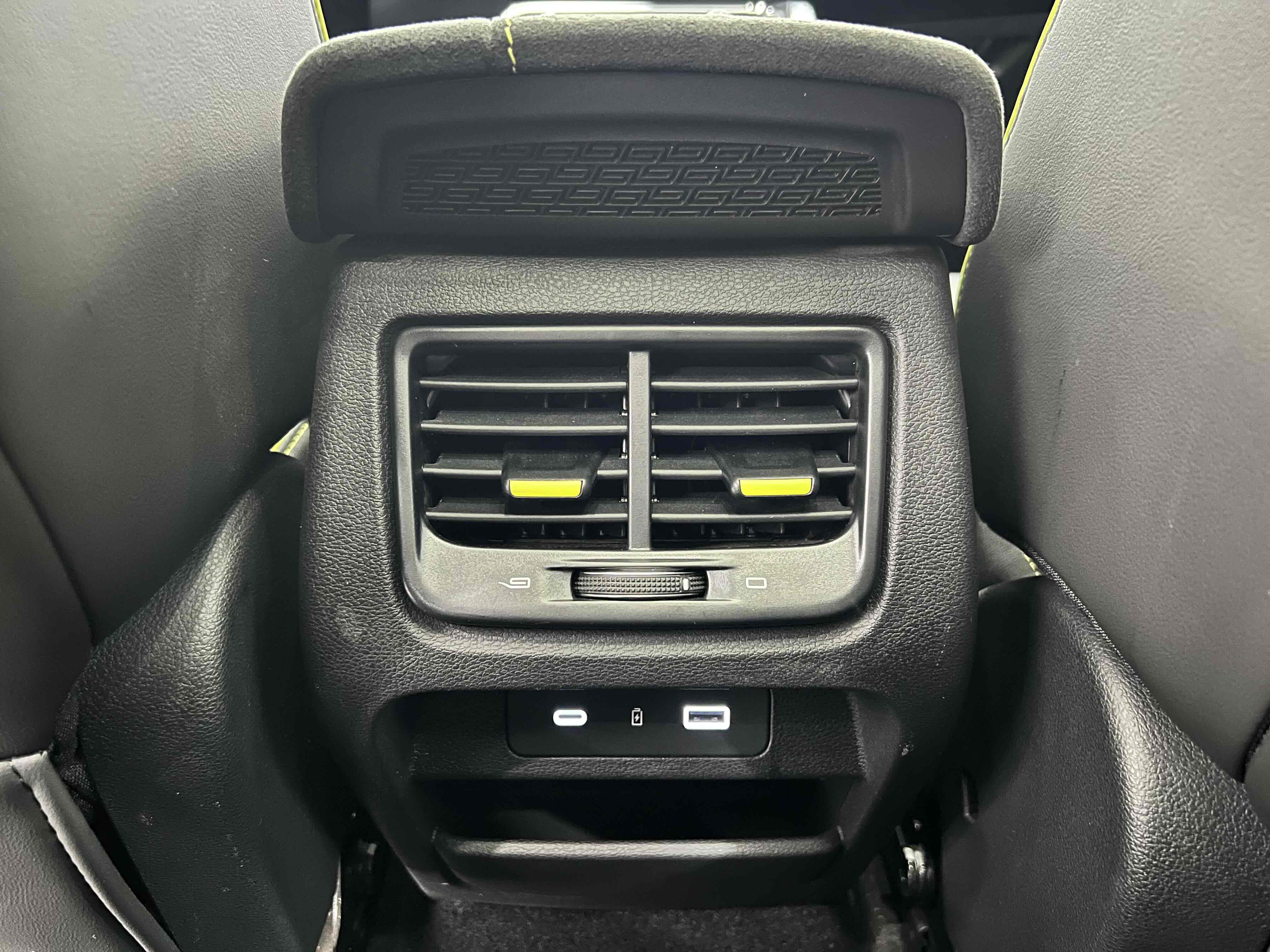 GEELY Tugella S 2021 car image #17