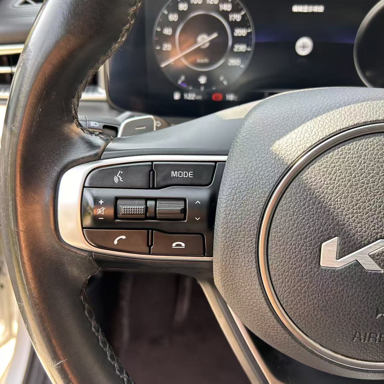 起亚 起亚K5 2022 汽车图片 #17