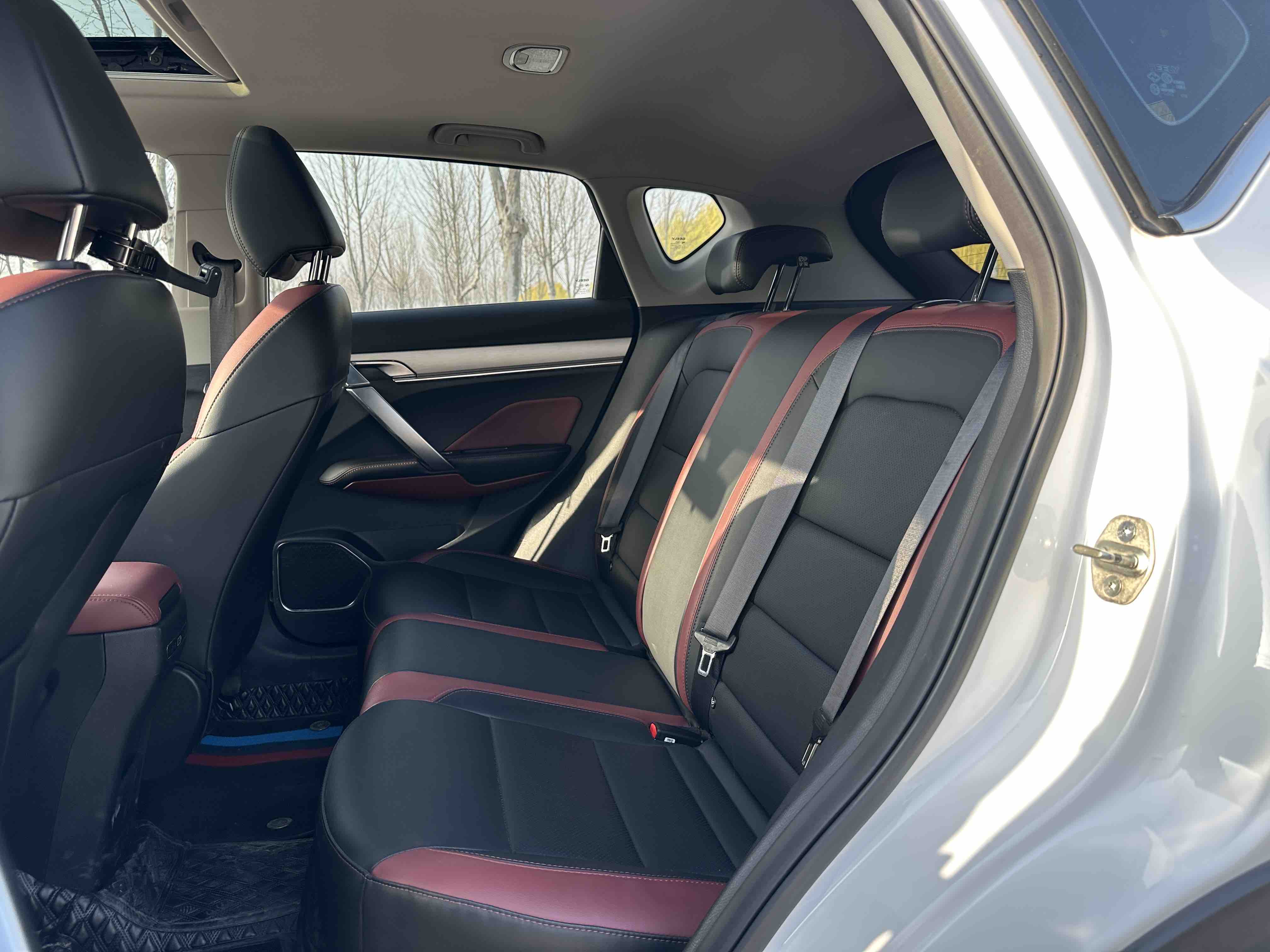 GEELY Coolray 2021 #17 GEELY Coolray 2021 car image #17