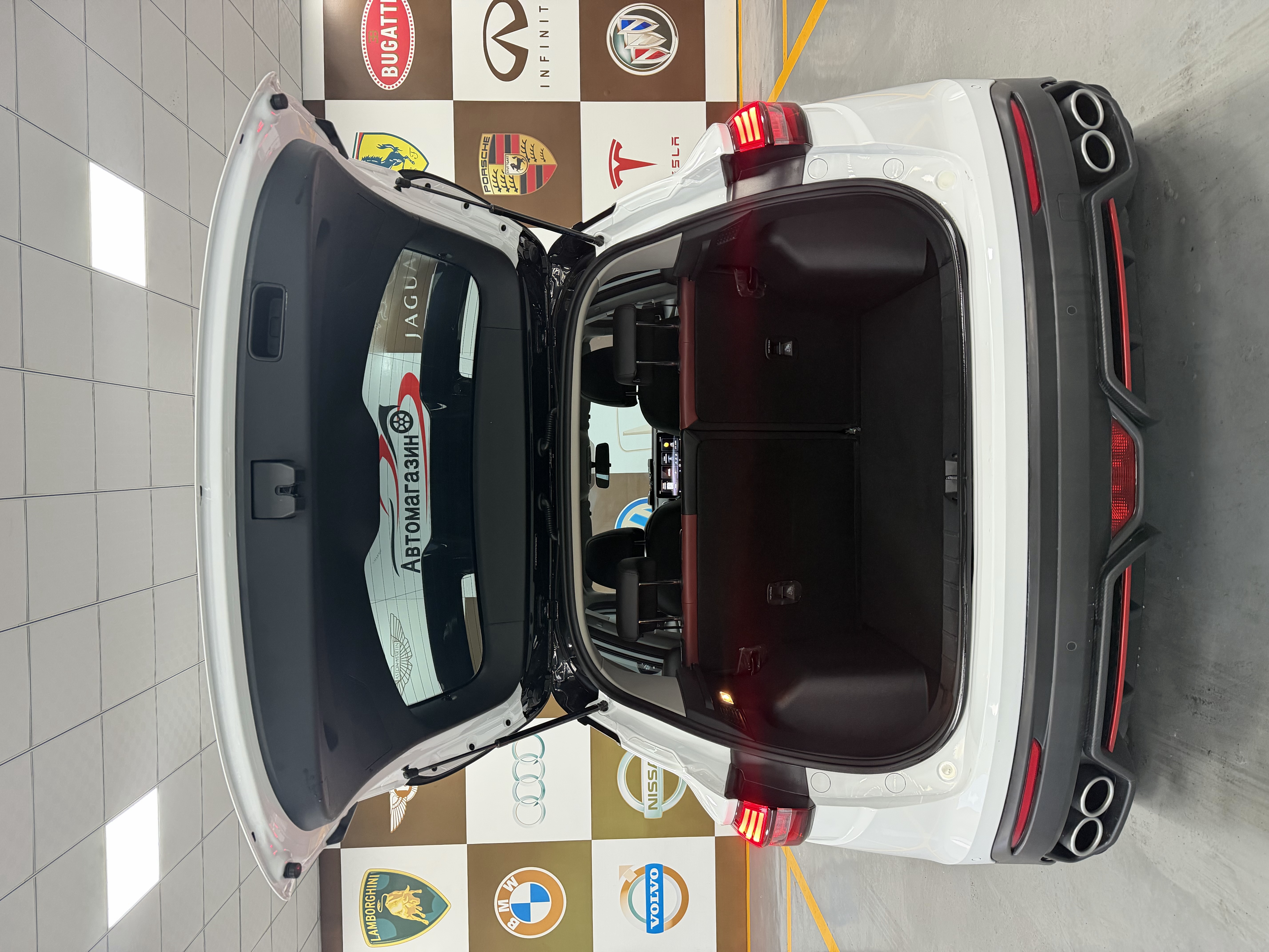 GEELY Coolray 2023 car image #17