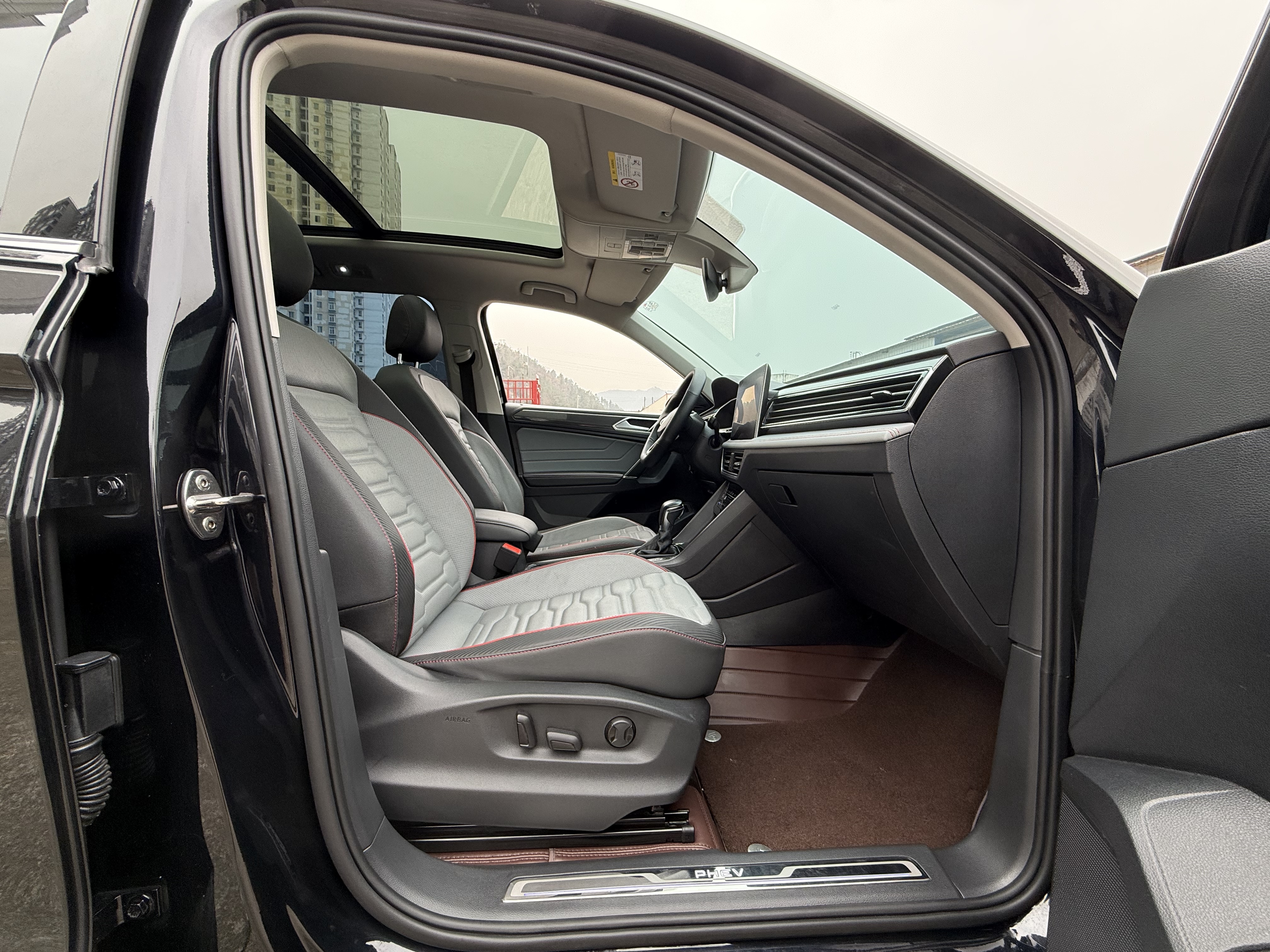 Volkswagen Tiguan L New Energy 2022 изображение автомобиля #17