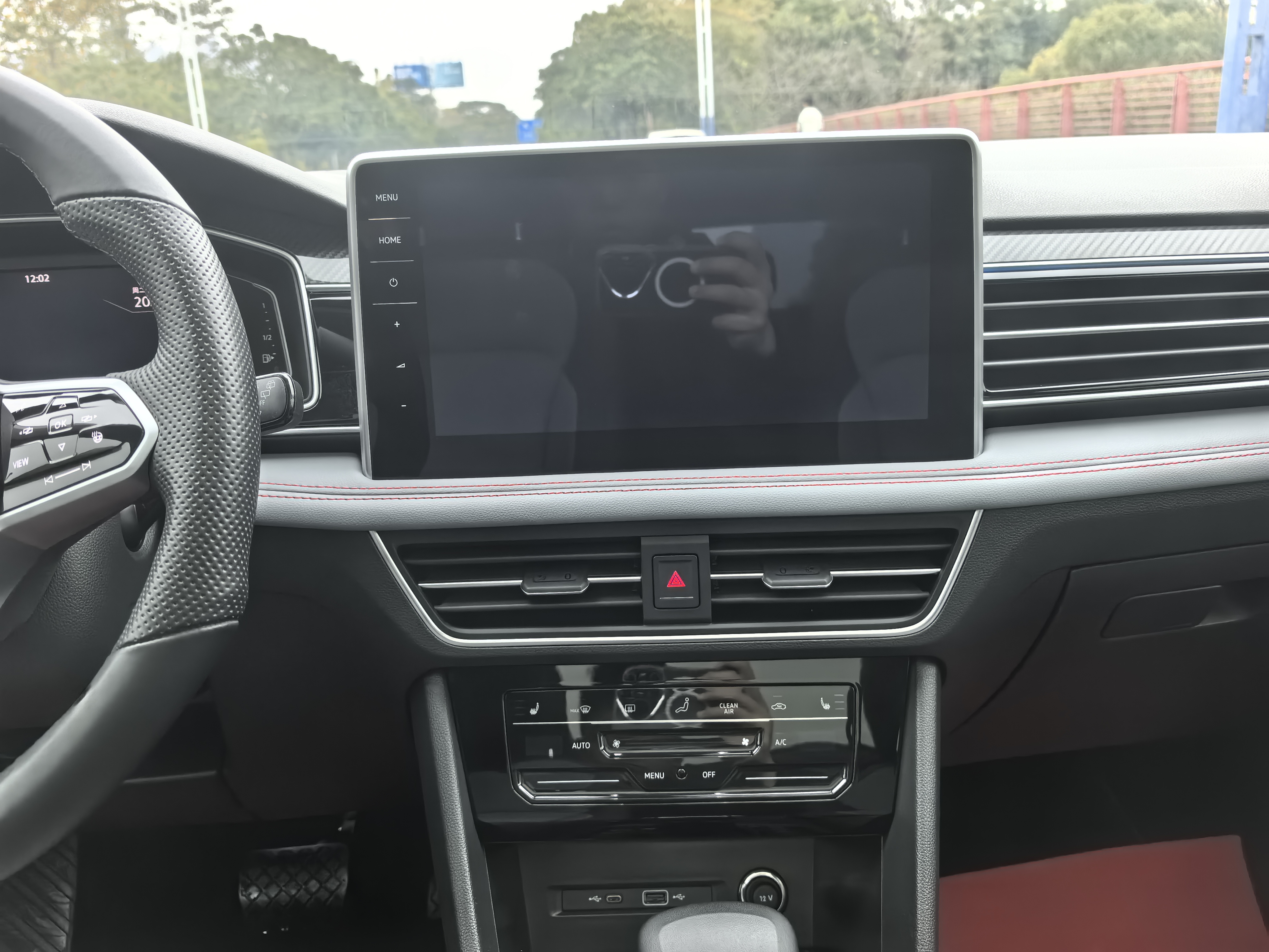 Volkswagen Tiguan L New Energy 2022 صورة سيارة #17