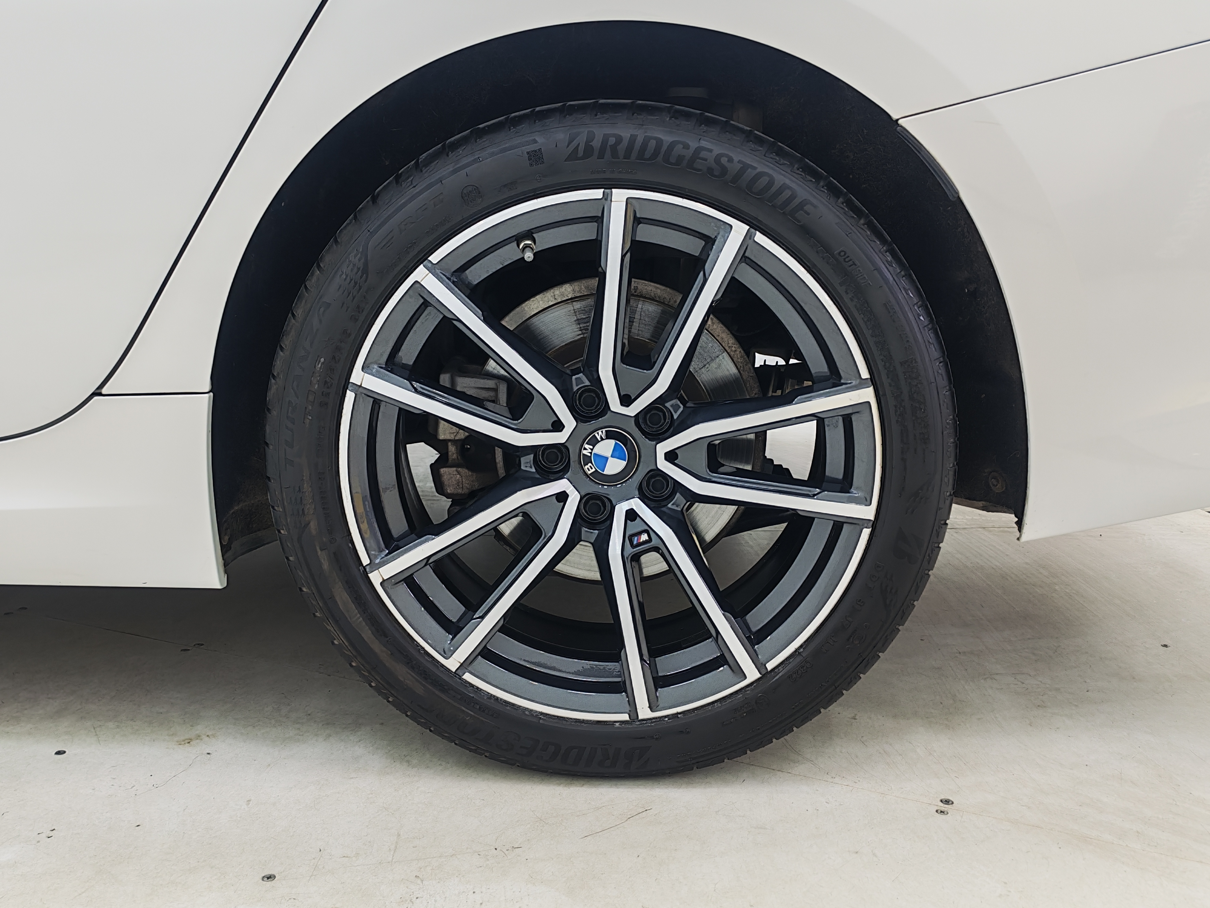 BMW 3 Series 2022 #17 BMW 3 Series 2022 car image #17