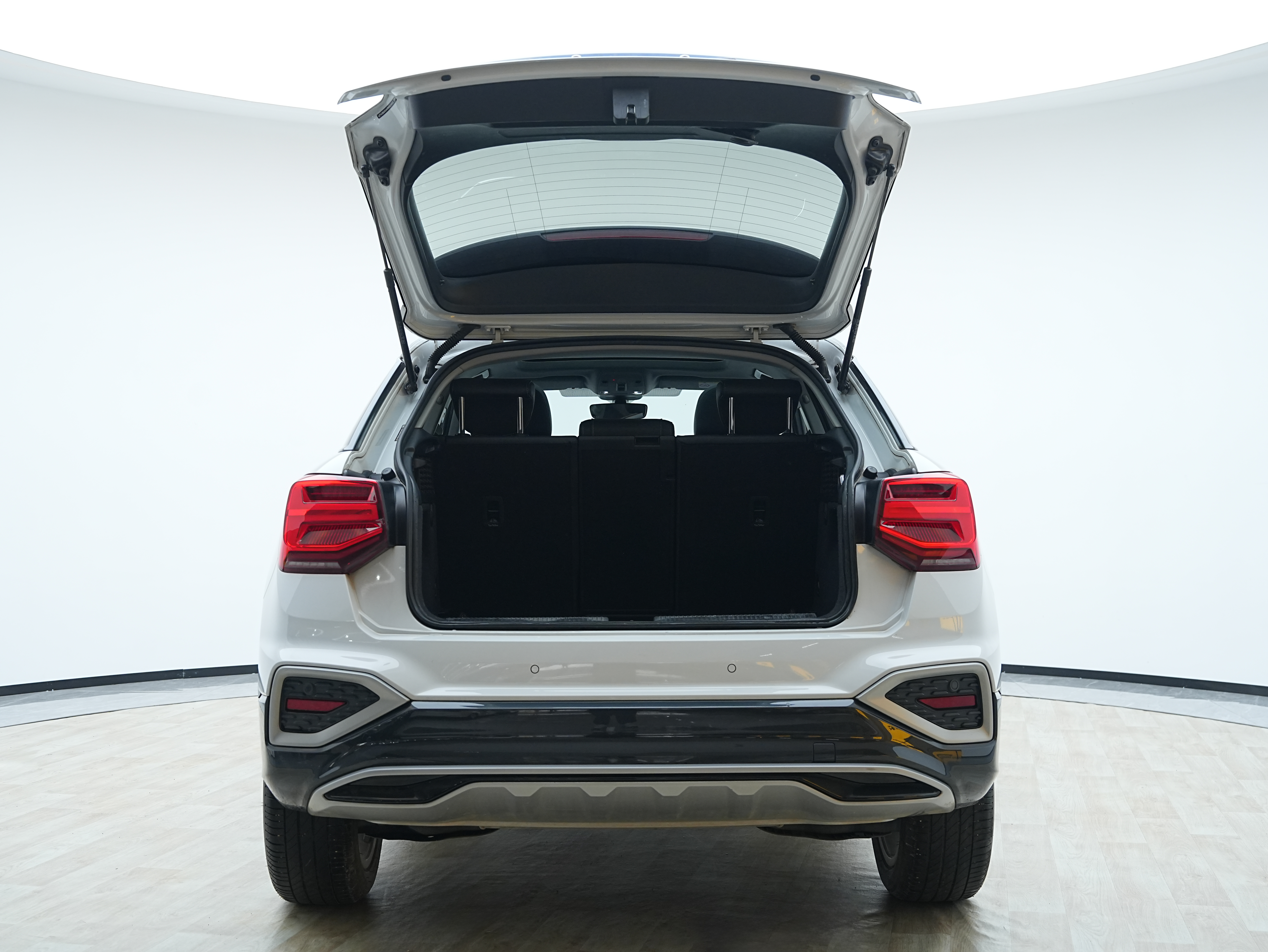 Audi Q2L 2023 imagem de carro #17