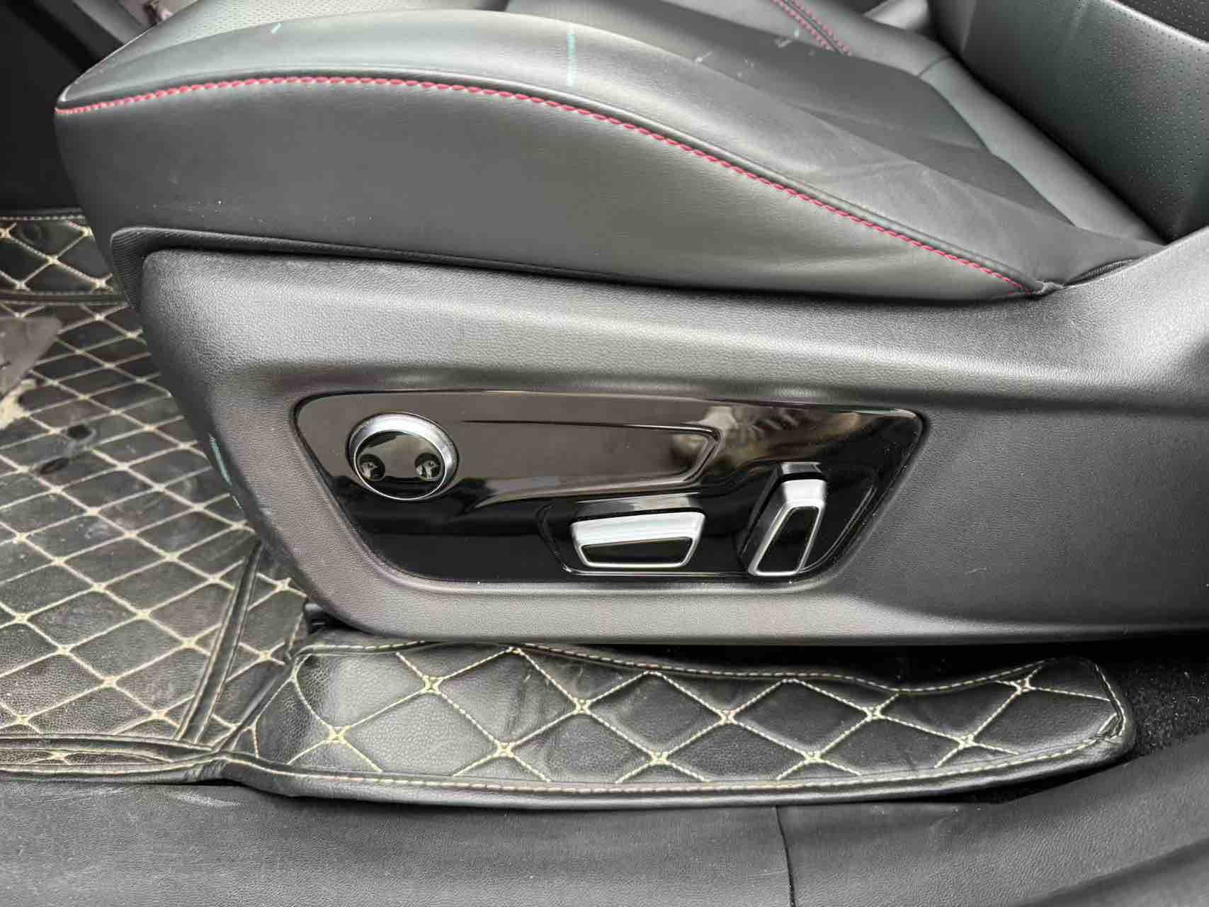 T5 EVO 2022 car image #17