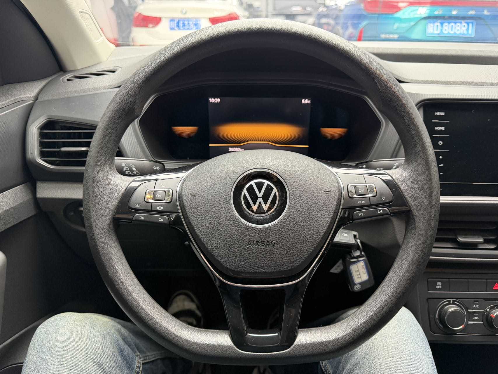 Volkswagen T-Cross 2022 #17 Volkswagen T-Cross 2022 car image #17