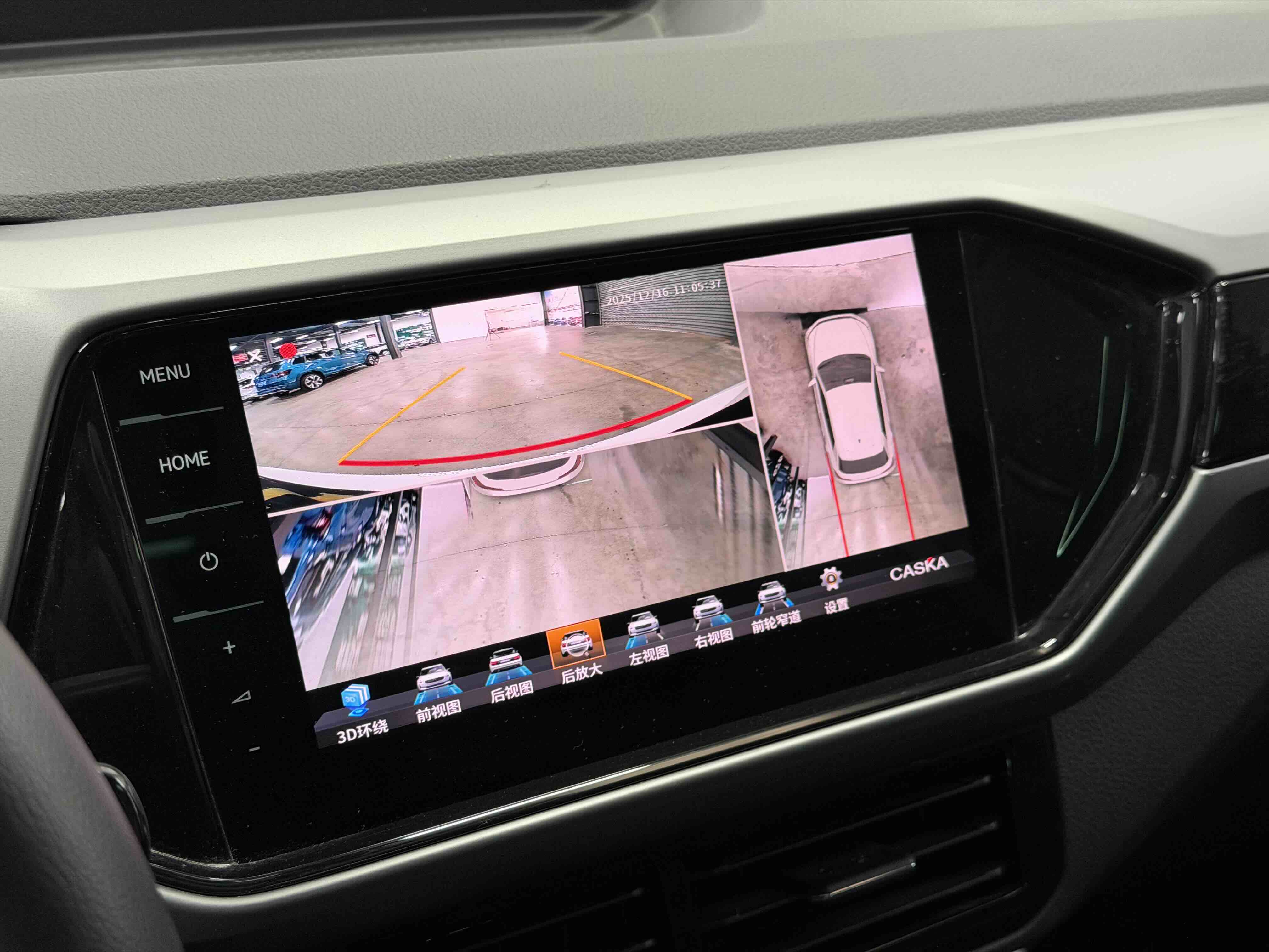 Volkswagen T-Cross 2022 car image #17